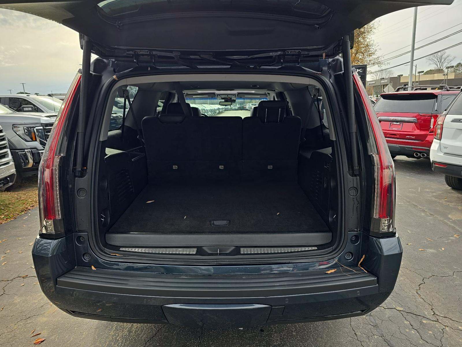 2020 Cadillac Escalade ESV Luxury RWD