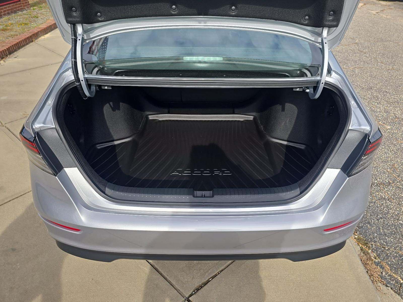 2025 Honda Accord SE FWD