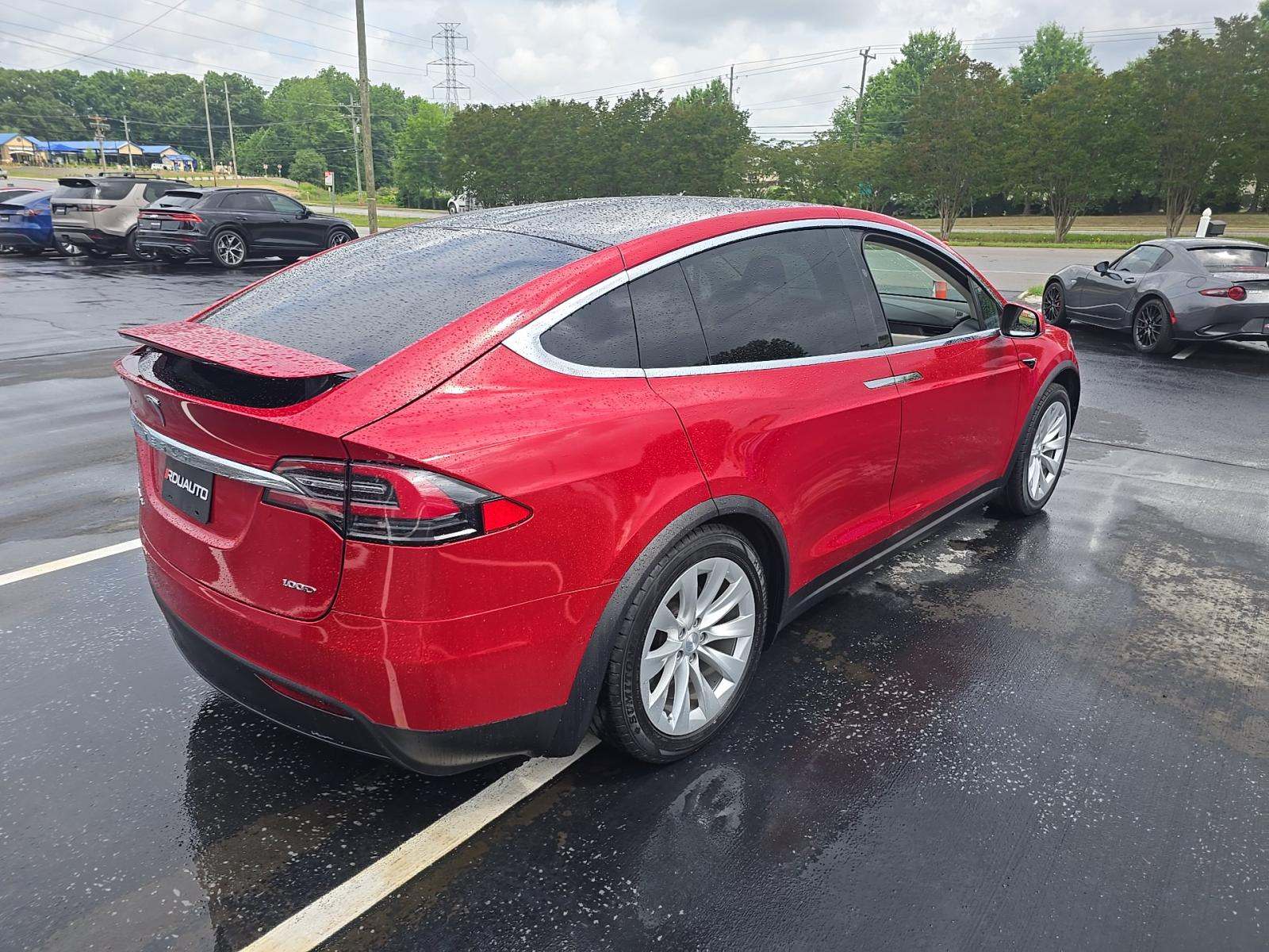 TESLA MODEL X - 3