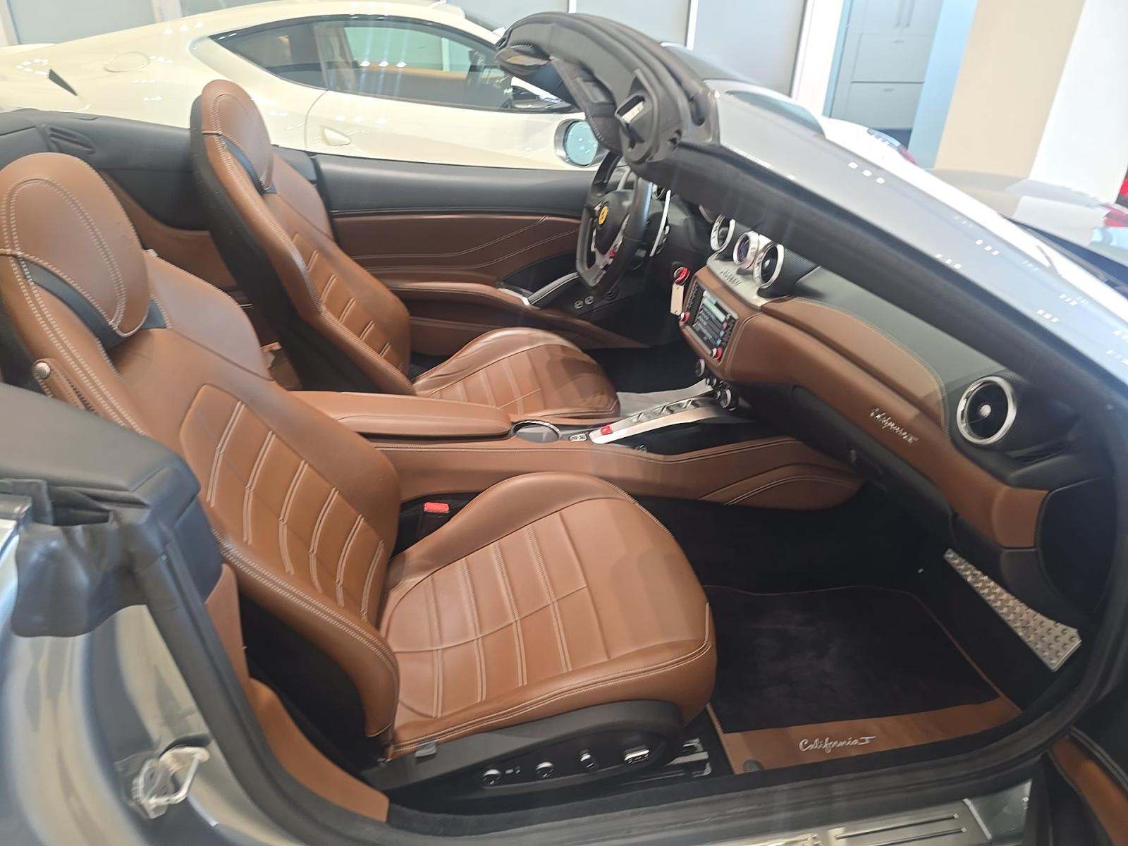 2017 Ferrari California T RWD