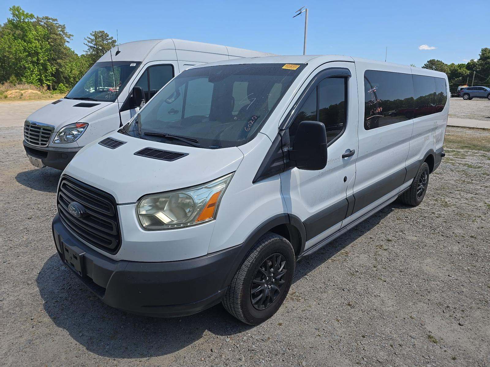 FORD TRANSIT 350 - 1