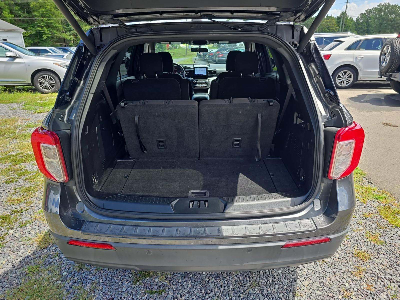 2020 Ford Explorer XLT RWD
