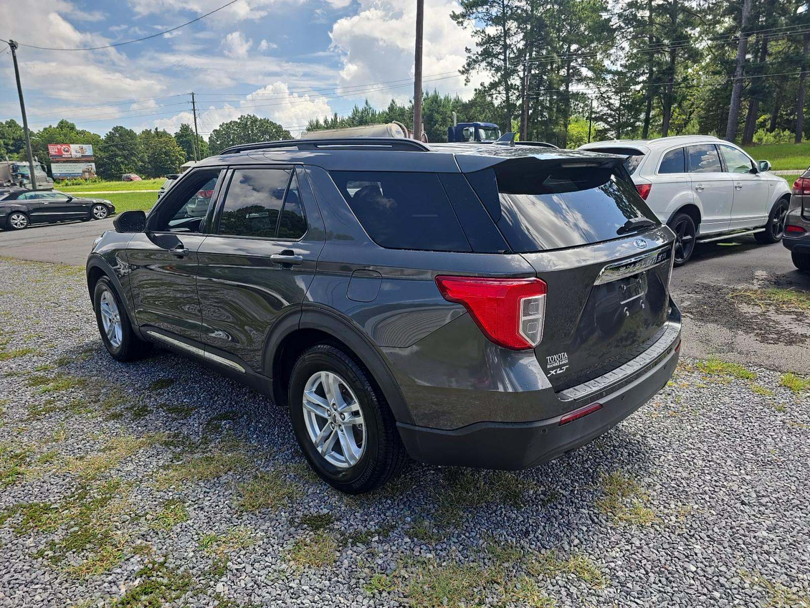 2020 Ford Explorer XLT RWD