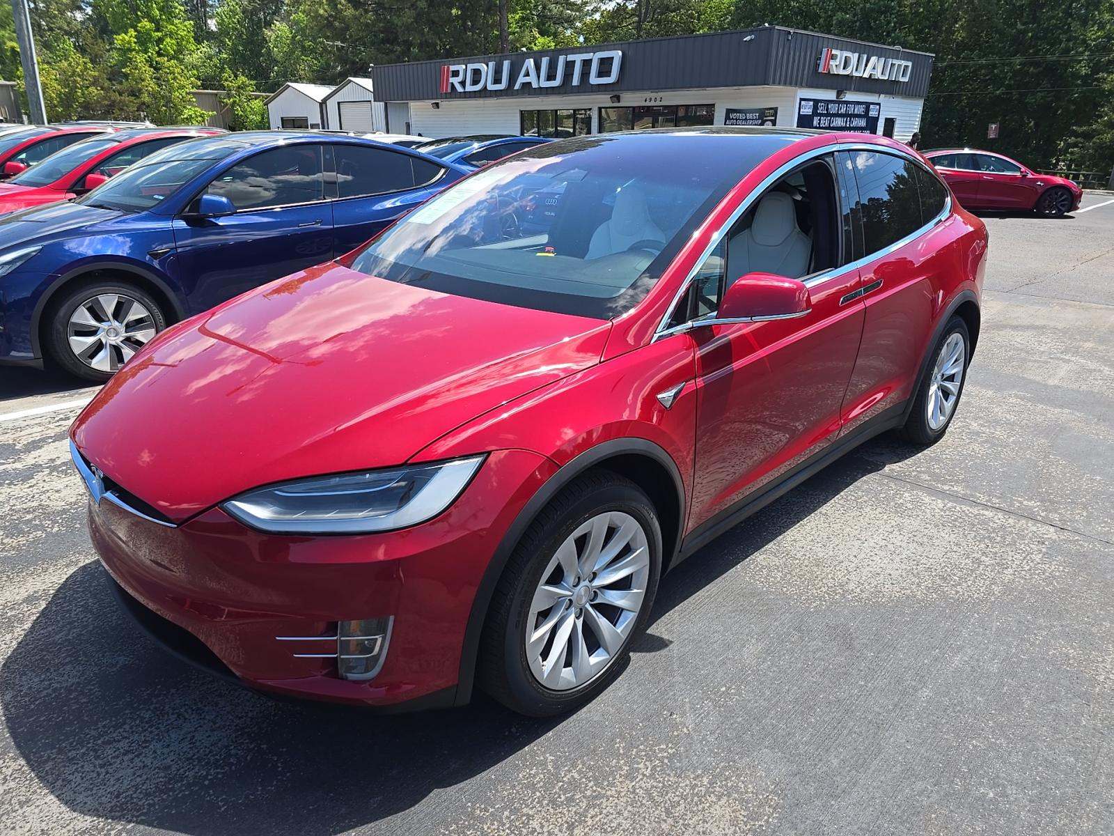 TESLA MODEL X - 1