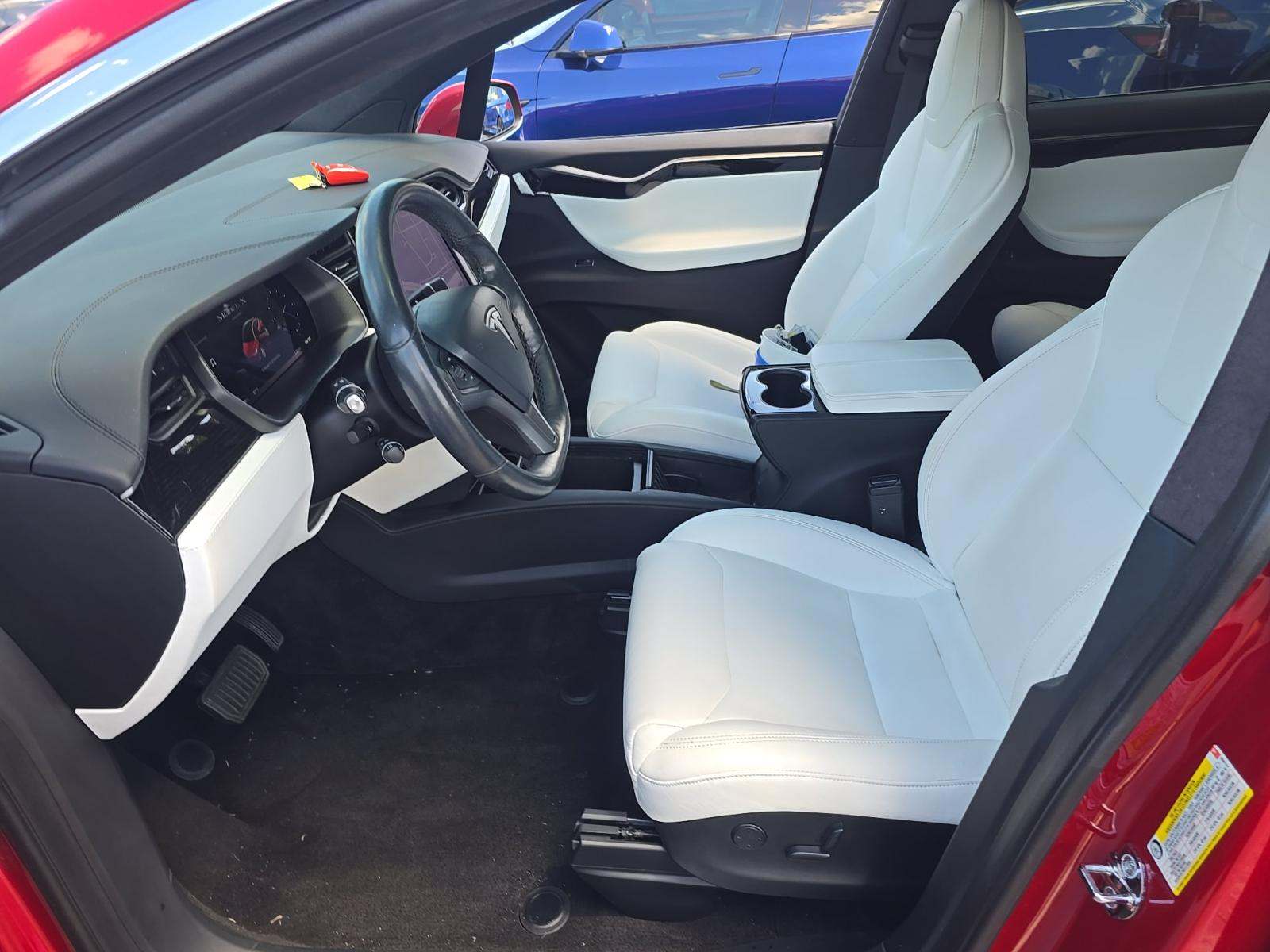 TESLA MODEL X - 6