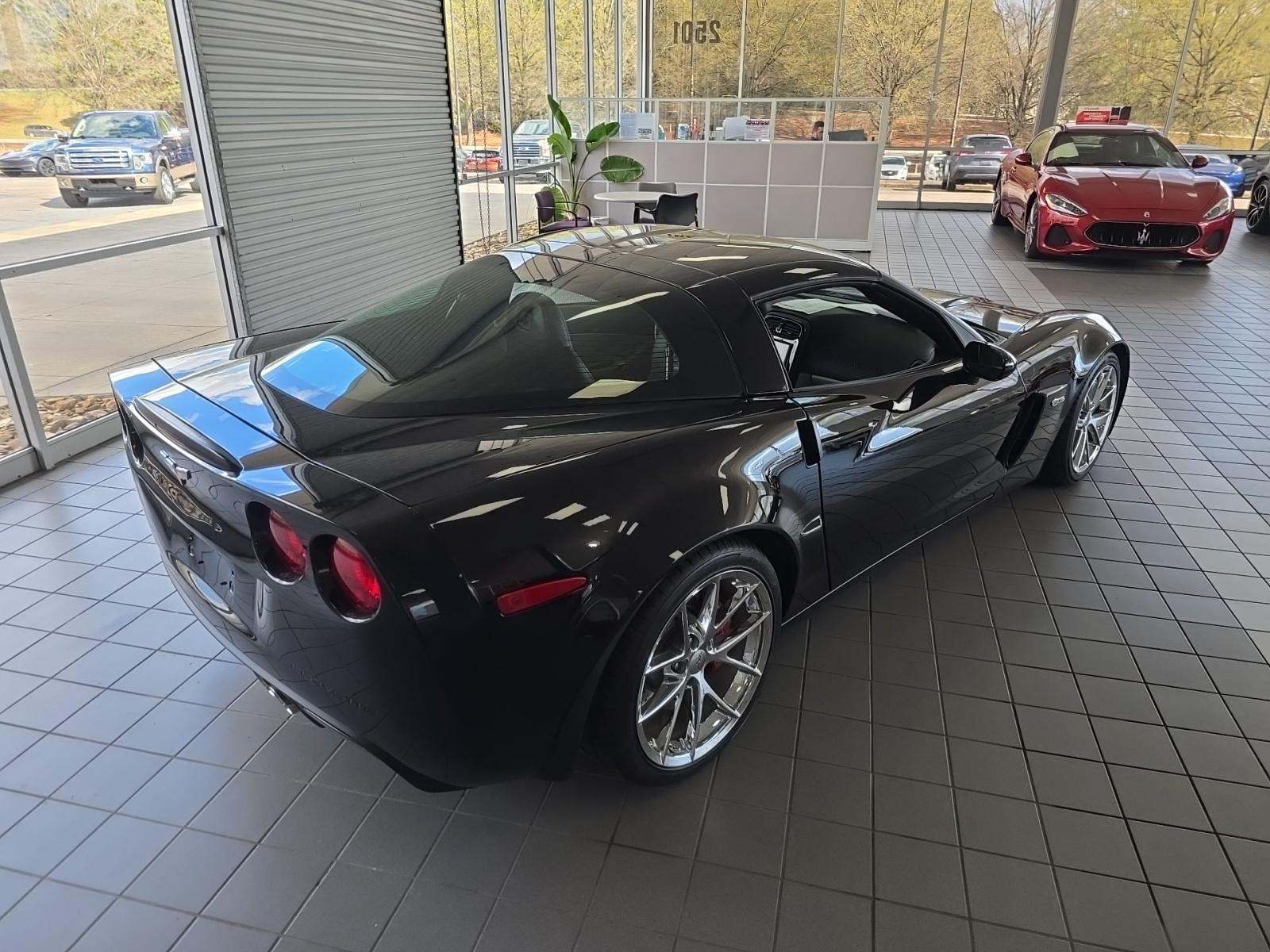 CHEVROLET CORVETTE - 3