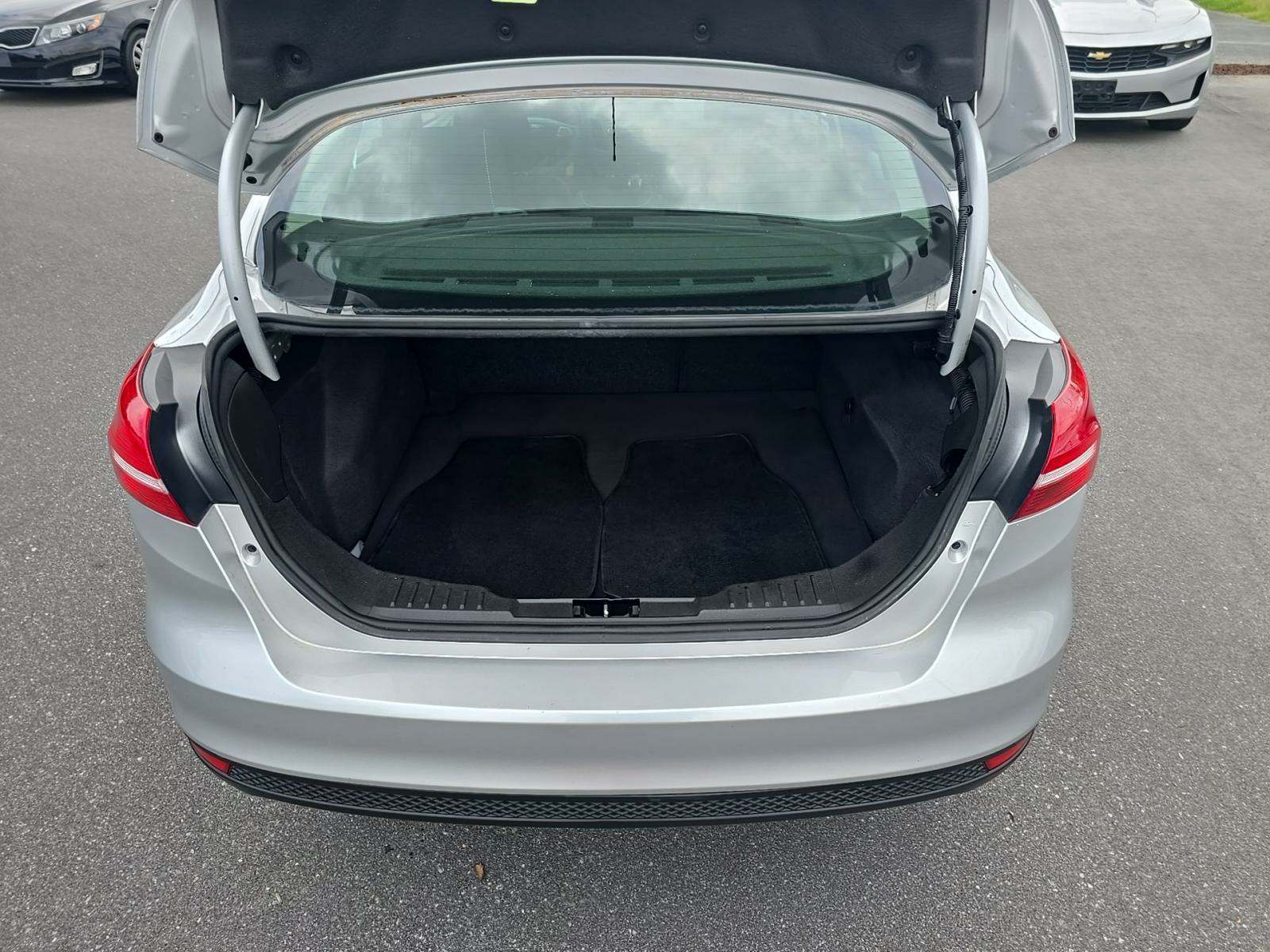 2018 Ford Focus SE FWD