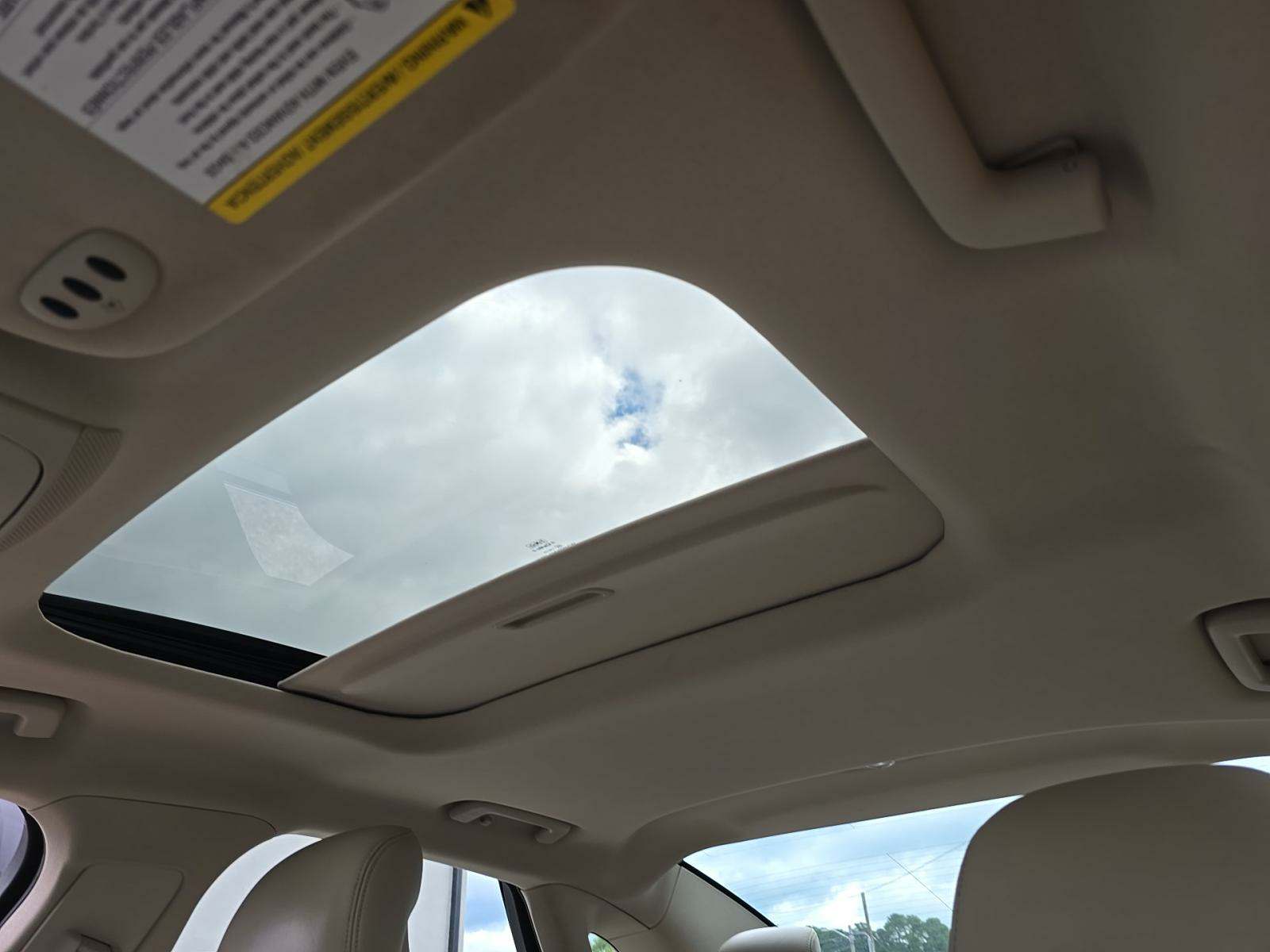 2017 Lincoln MKZ Hybrid Reserve FWD