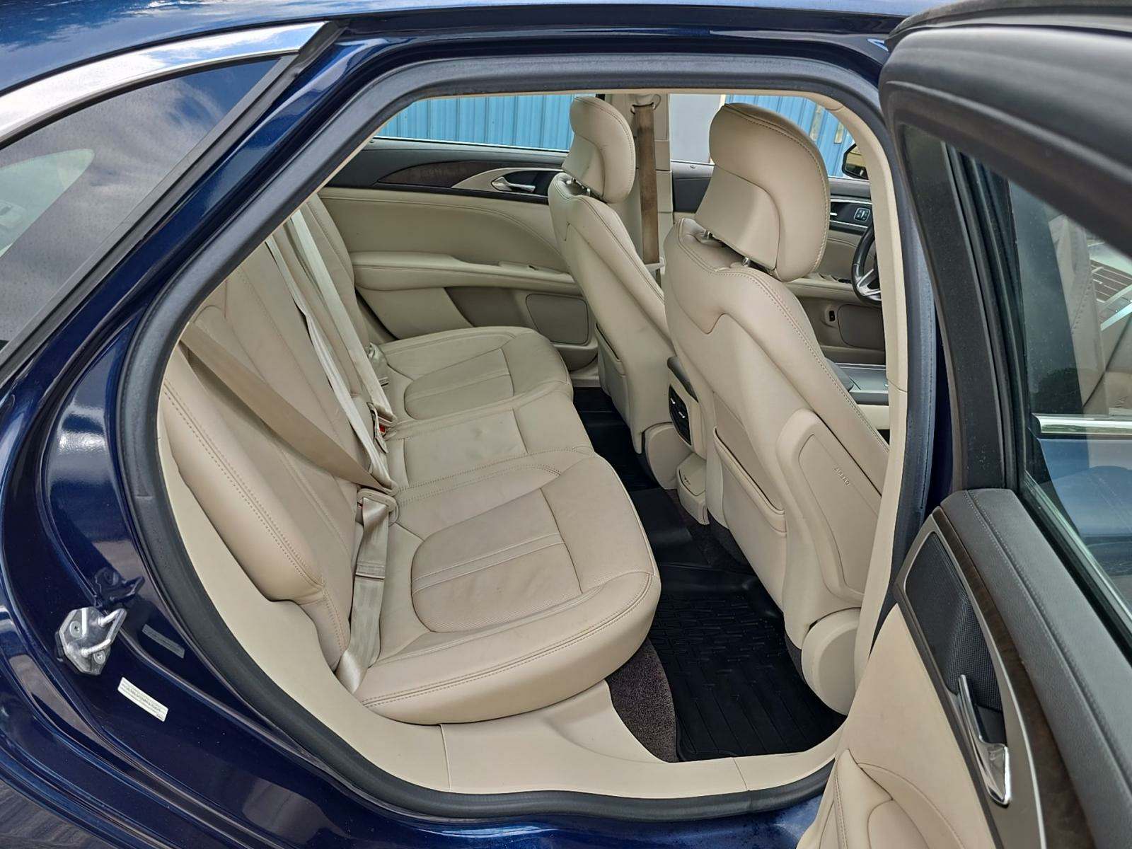 2017 Lincoln MKZ Hybrid Reserve FWD