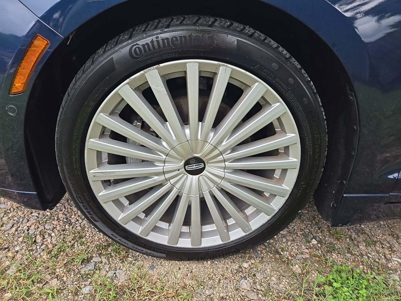 2017 Lincoln MKZ Hybrid Reserve FWD