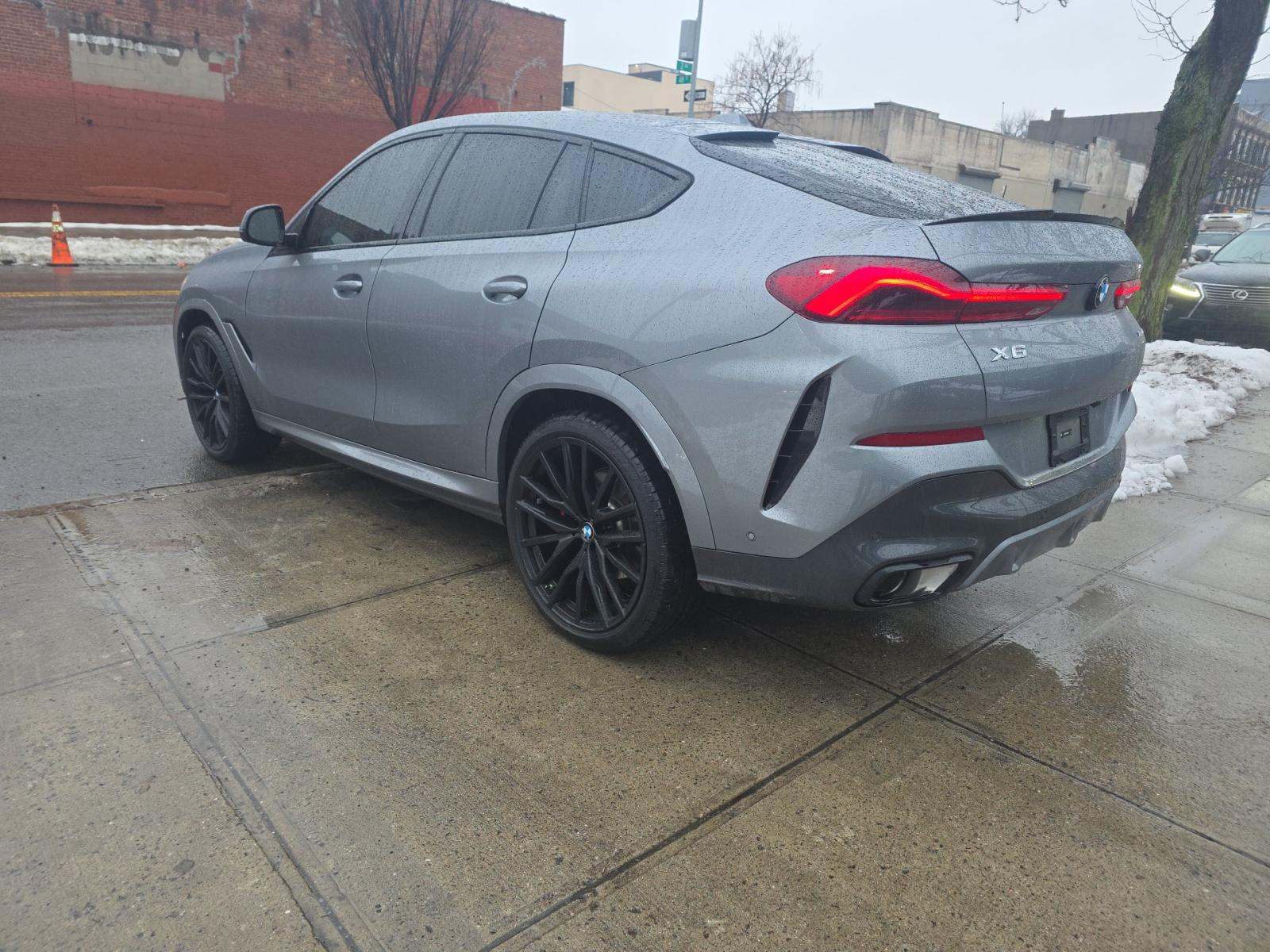 2025 BMW X6 xDrive40i AWD