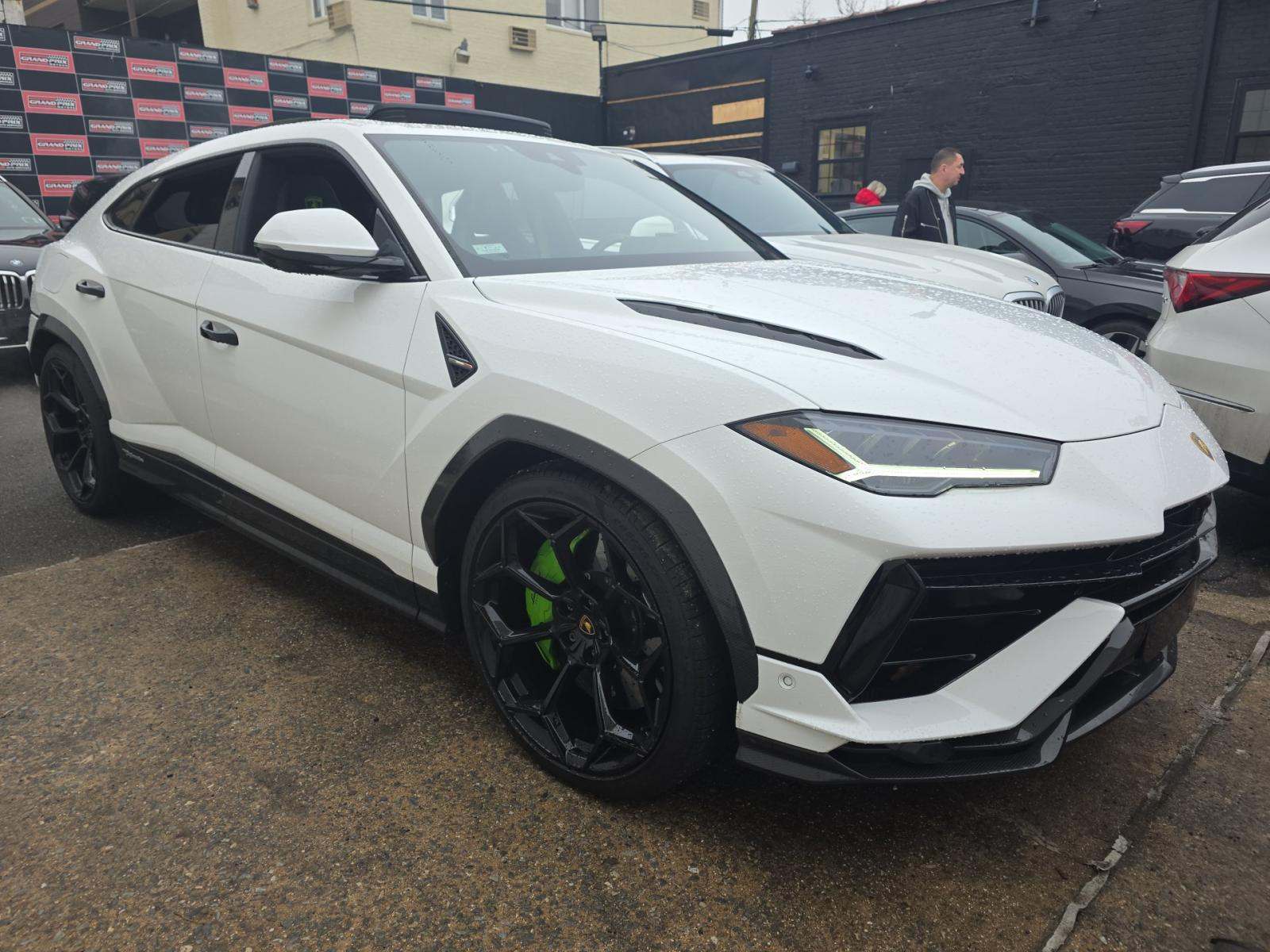 2024 Lamborghini Urus Performante AWD