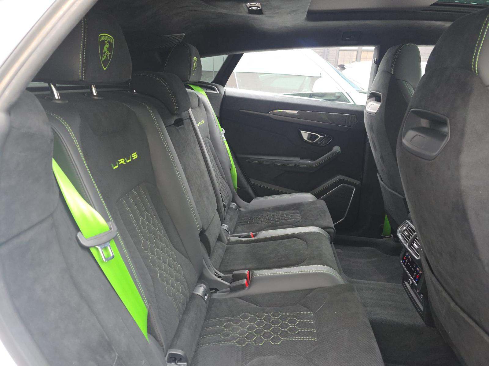 2024 Lamborghini Urus Performante AWD