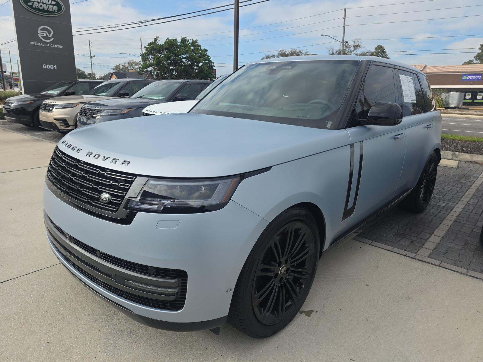 2025 Land Rover Range Rover SE AWD