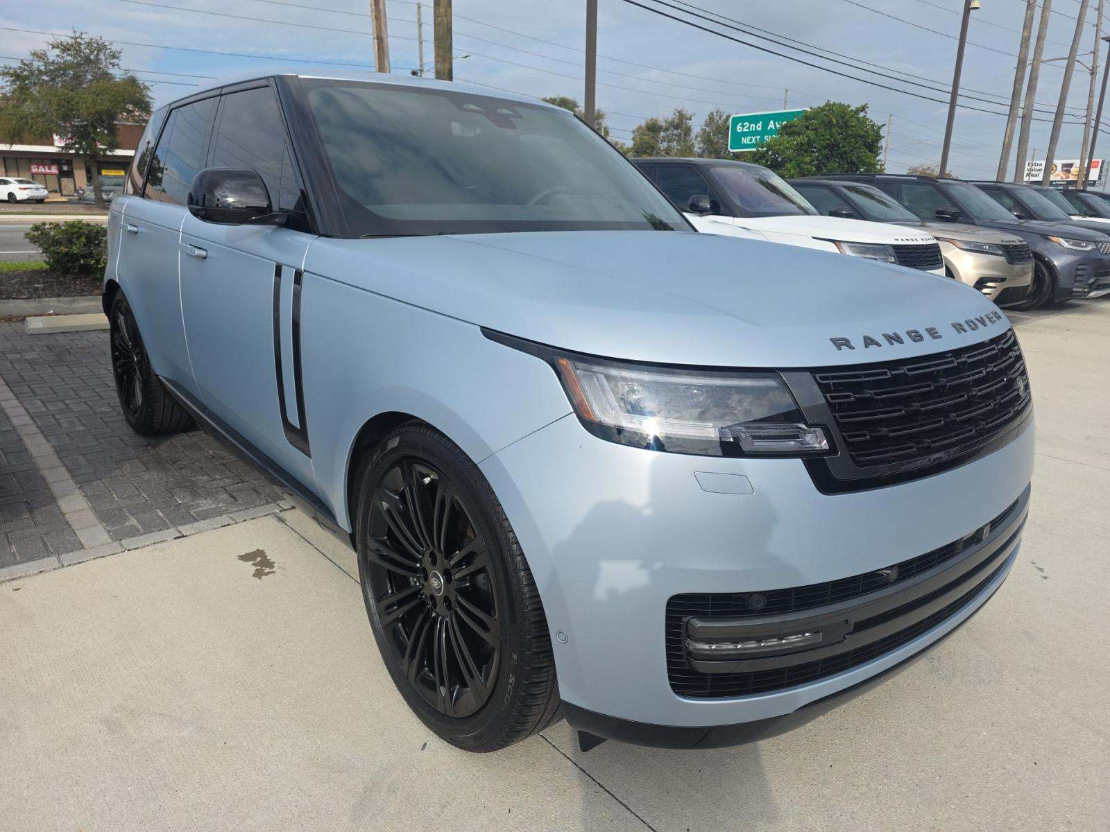 2025 Land Rover Range Rover SE AWD