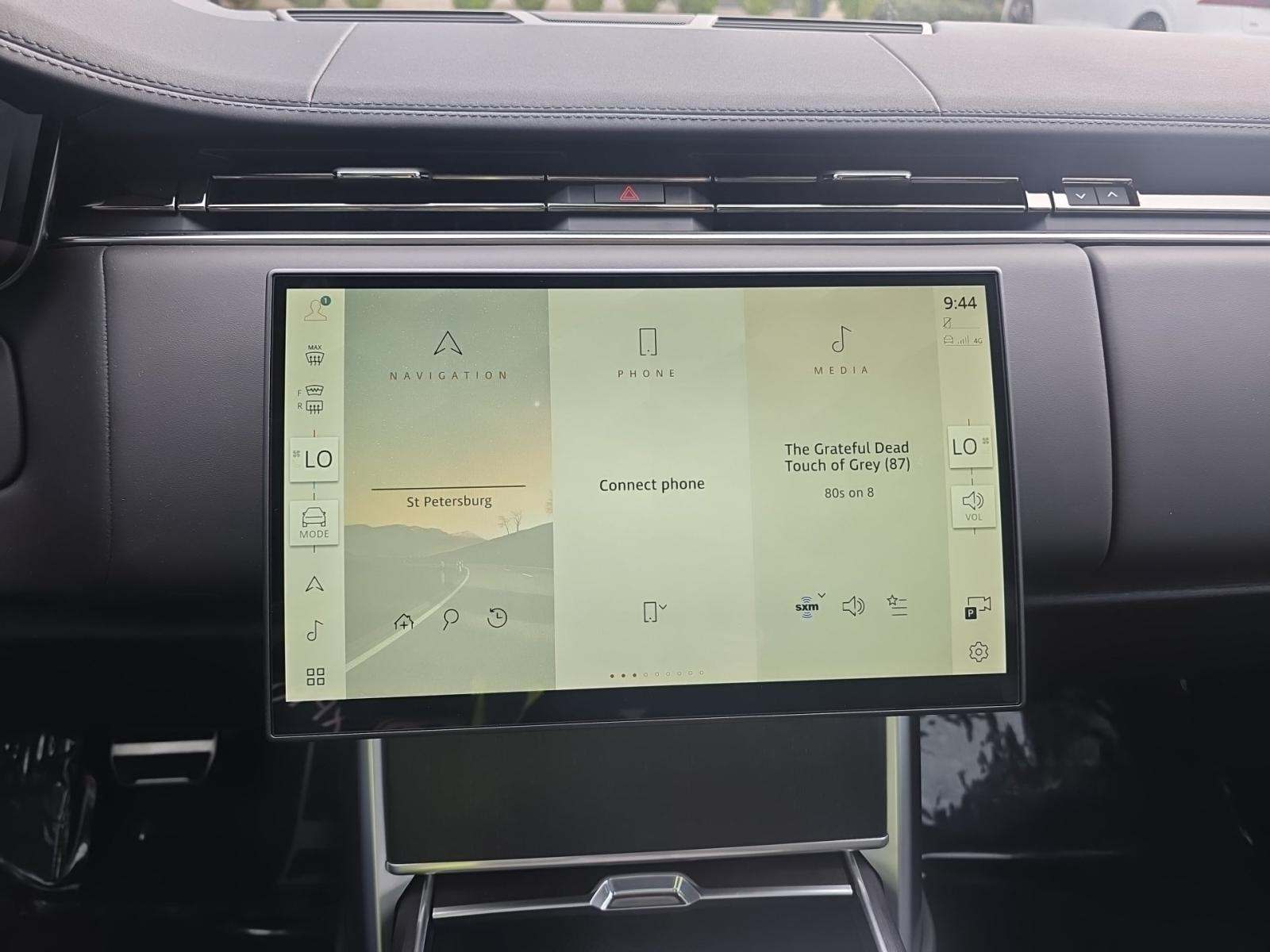 2025 Land Rover Range Rover SE AWD