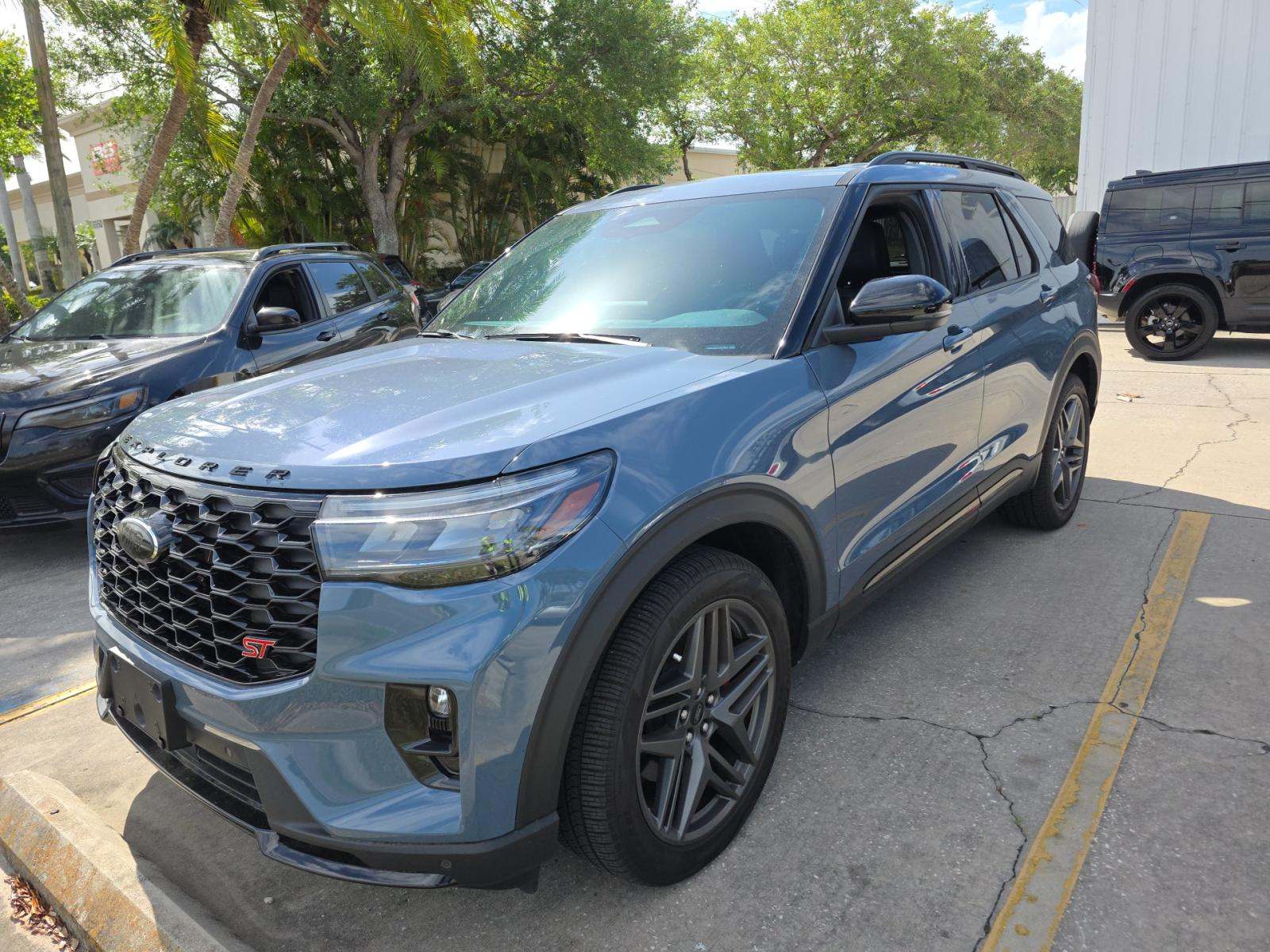 FORD EXPLORER - 1