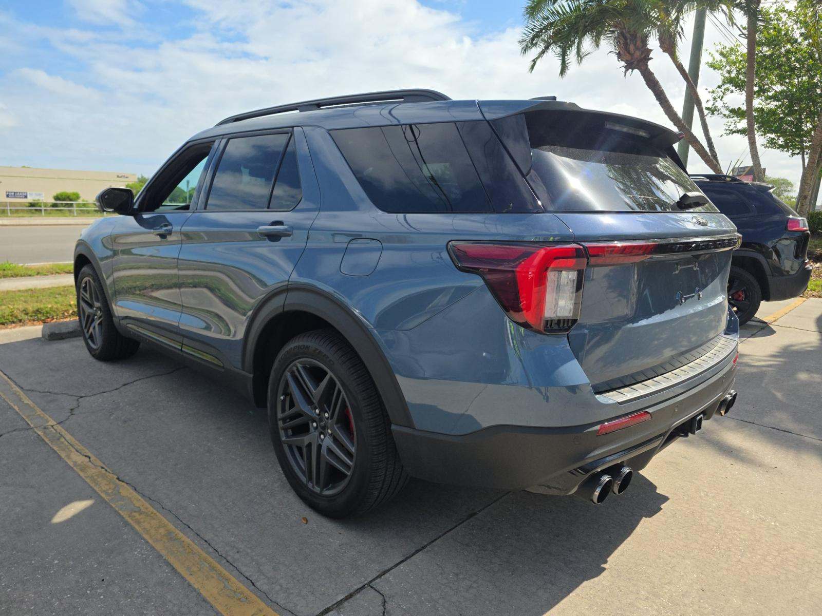 FORD EXPLORER - 2