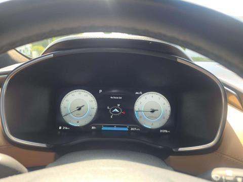 HYUNDAI CALLIGRAPHY - 9