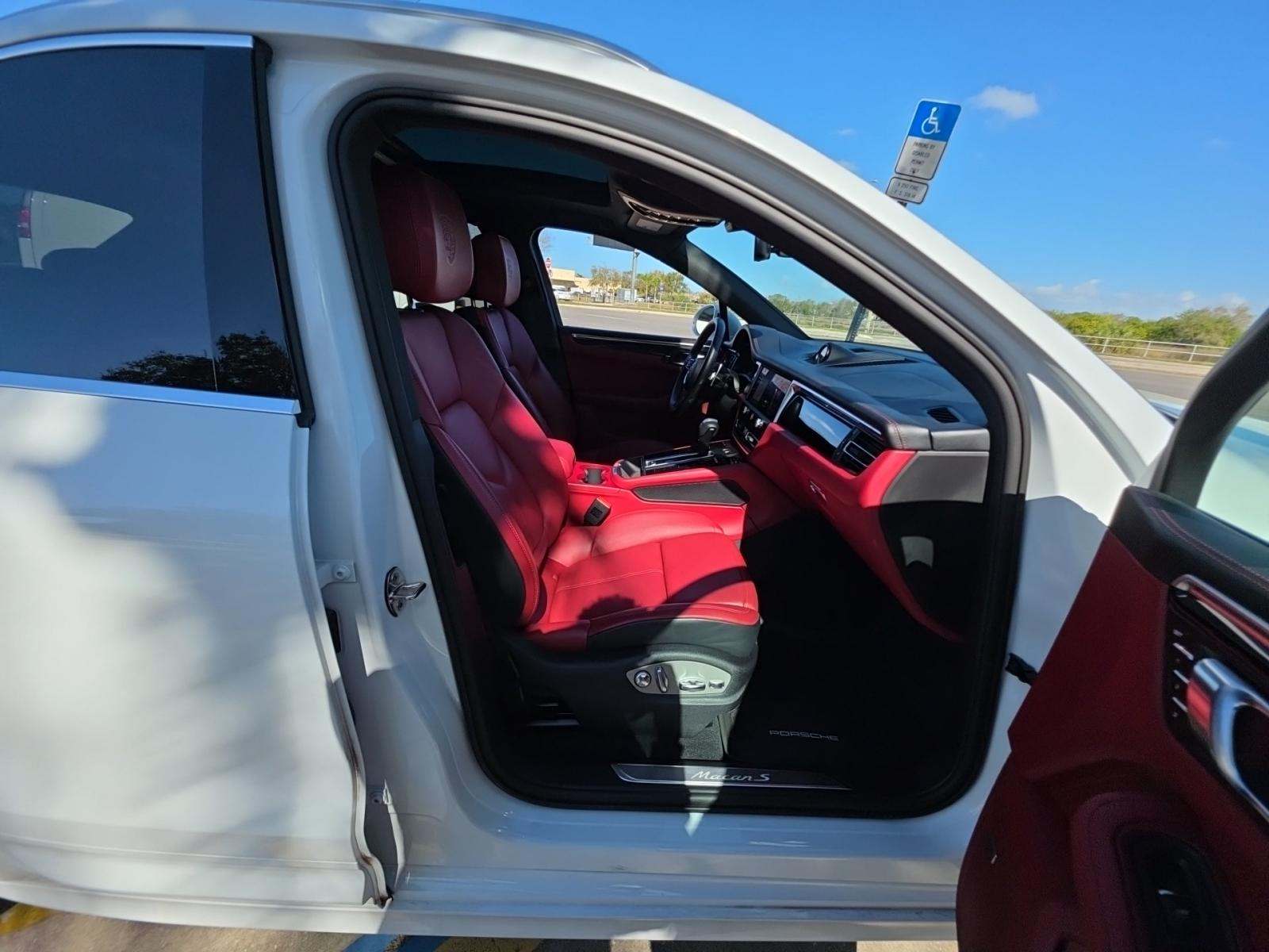 2024 Porsche Macan S AWD