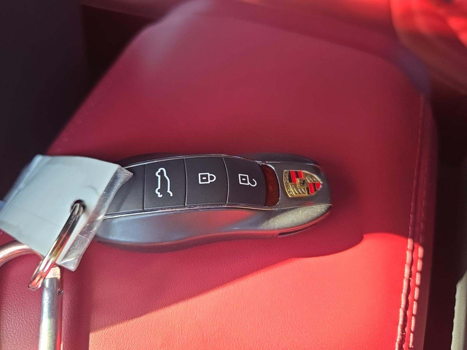 2024 Porsche Macan S AWD