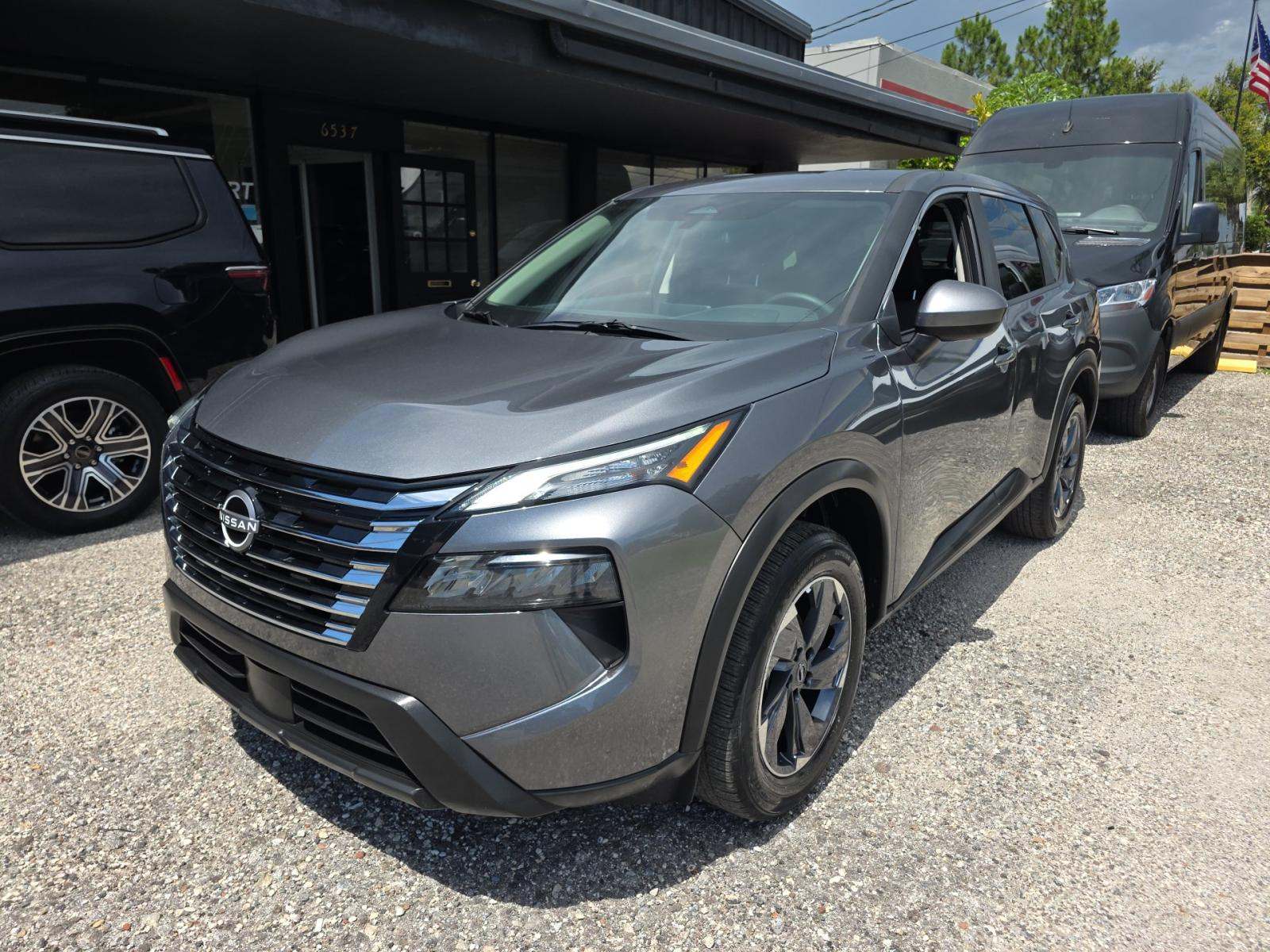 2026 Nissan Rogue SV FWD