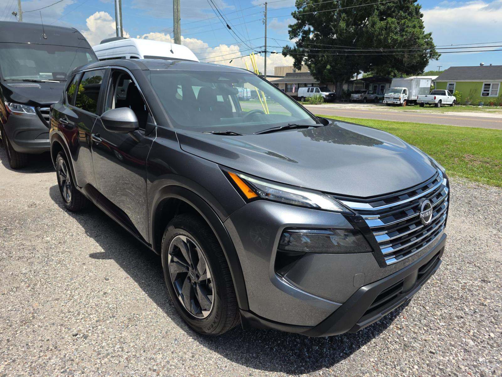 2026 Nissan Rogue SV FWD