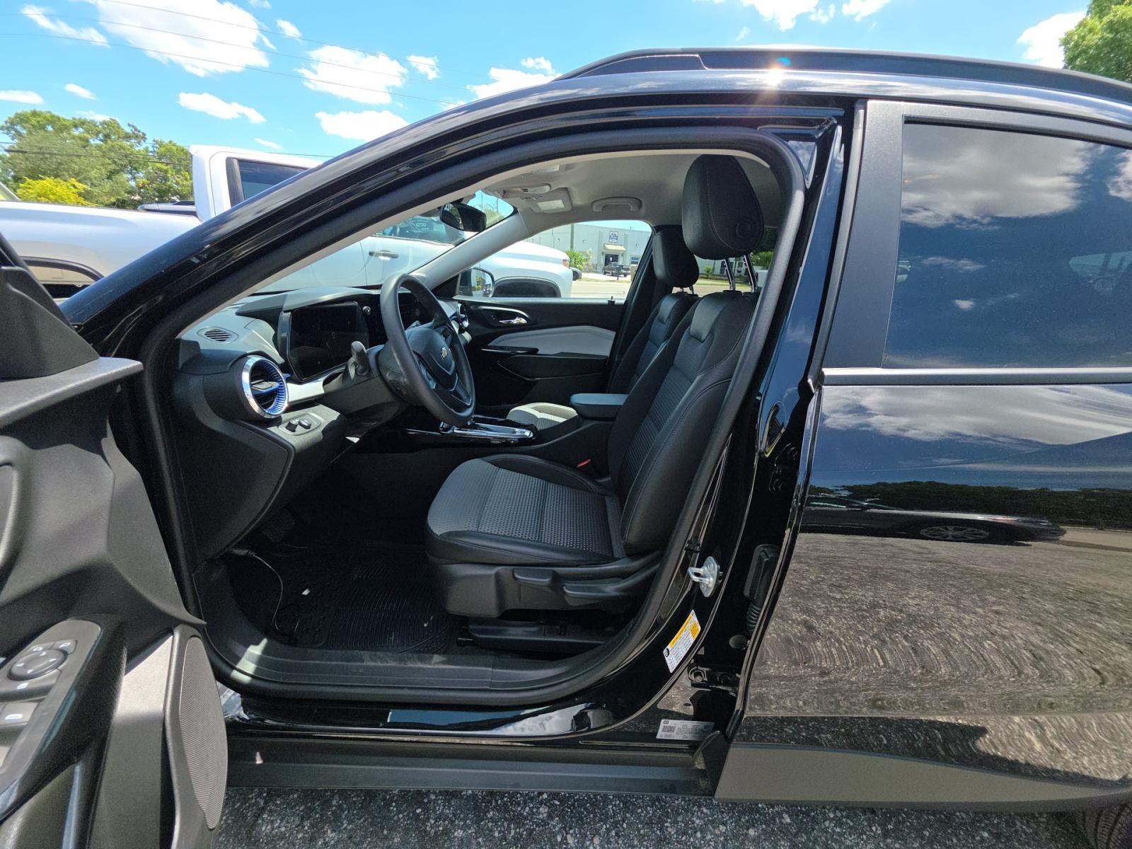 CHEVROLET TRAX - 6