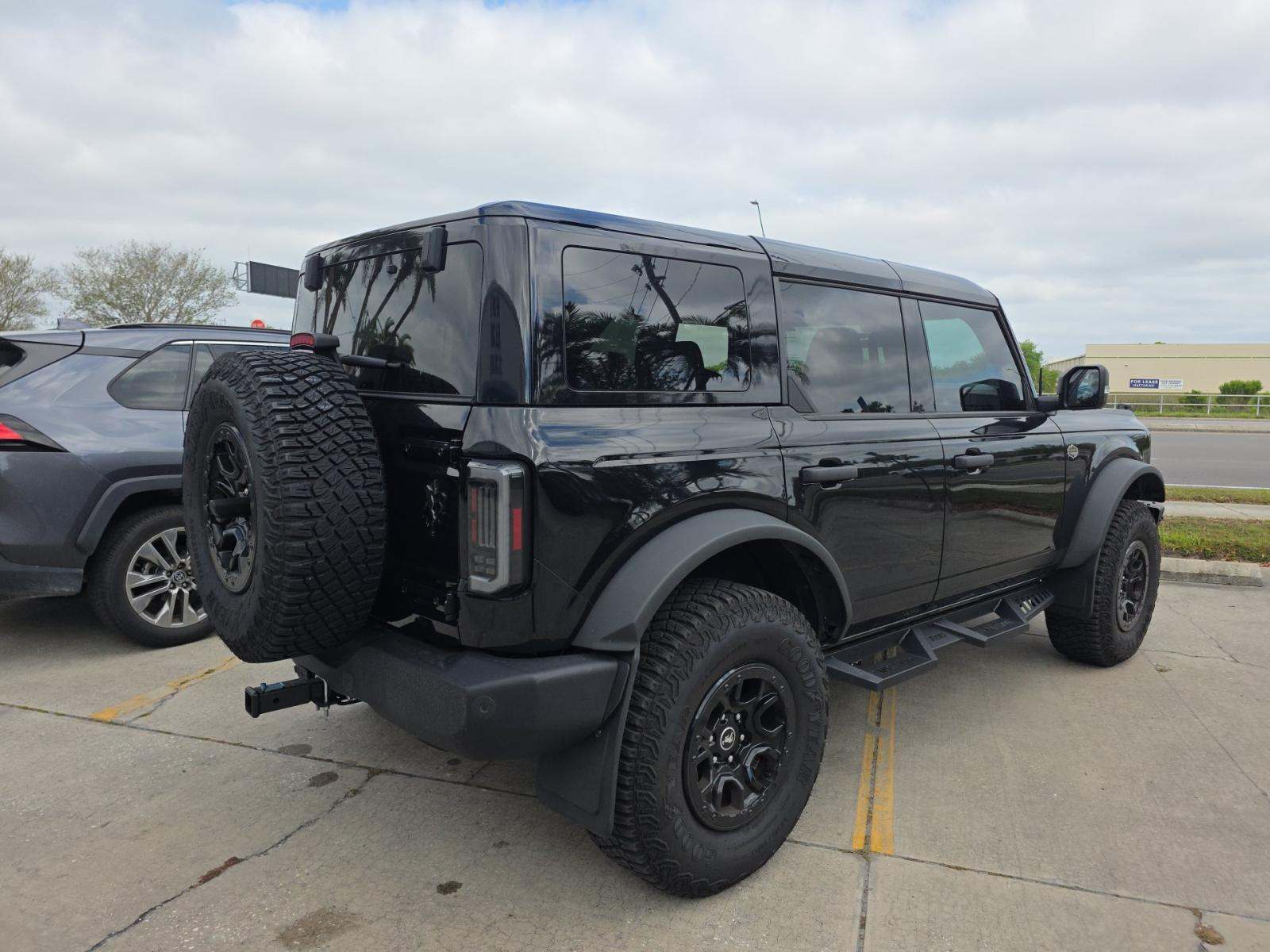 FORD BRONCO - 3