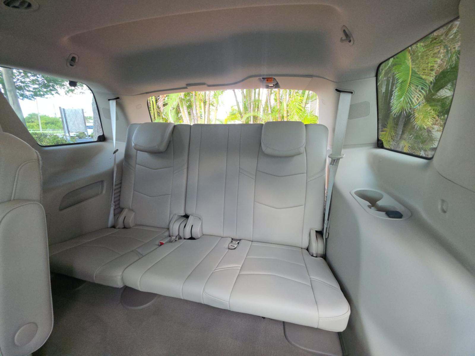 2018 Cadillac Escalade Luxury RWD