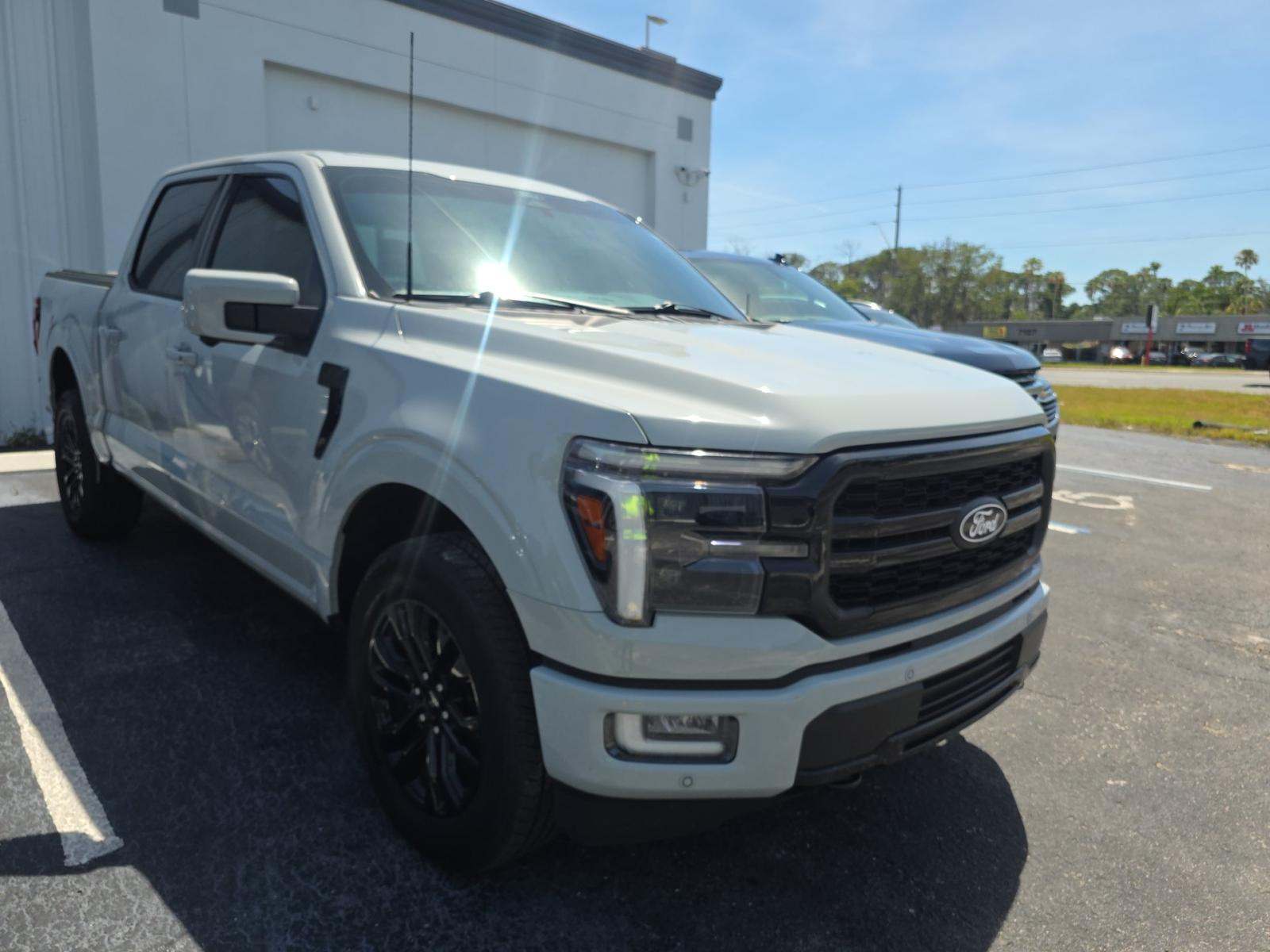 FORD F-150 - 4