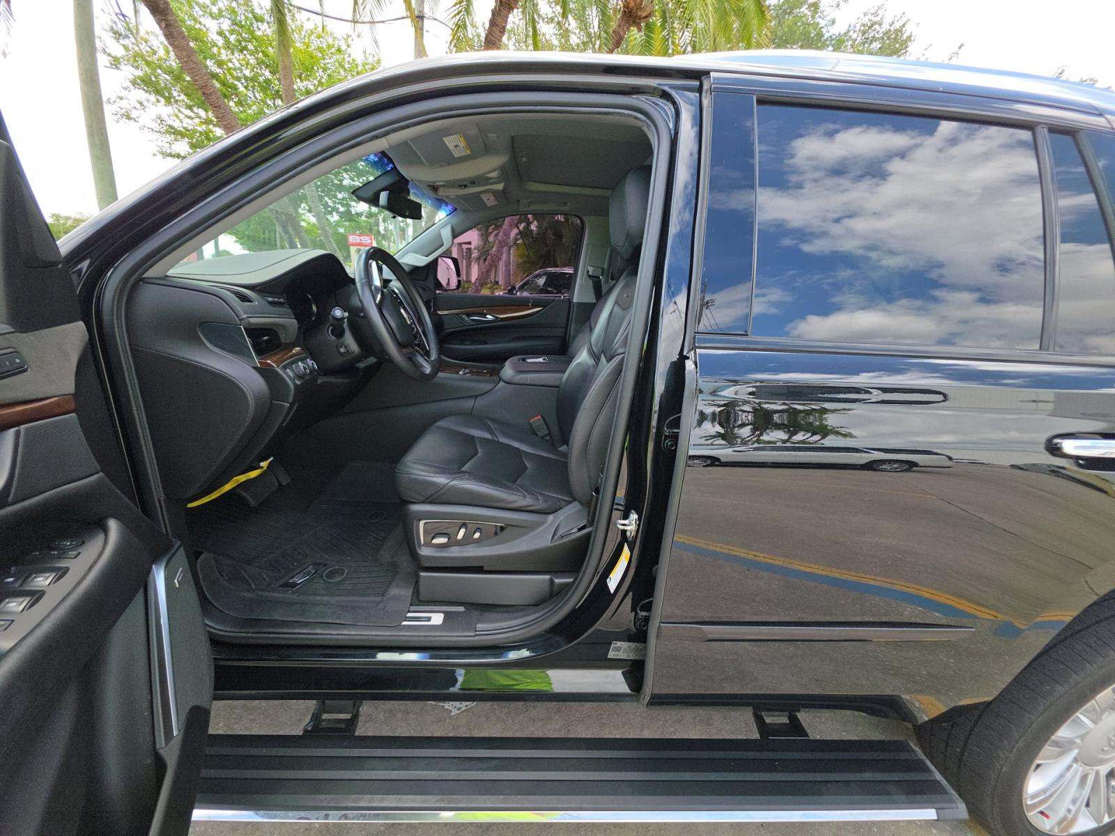 2019 Cadillac Escalade Premium Luxury AWD