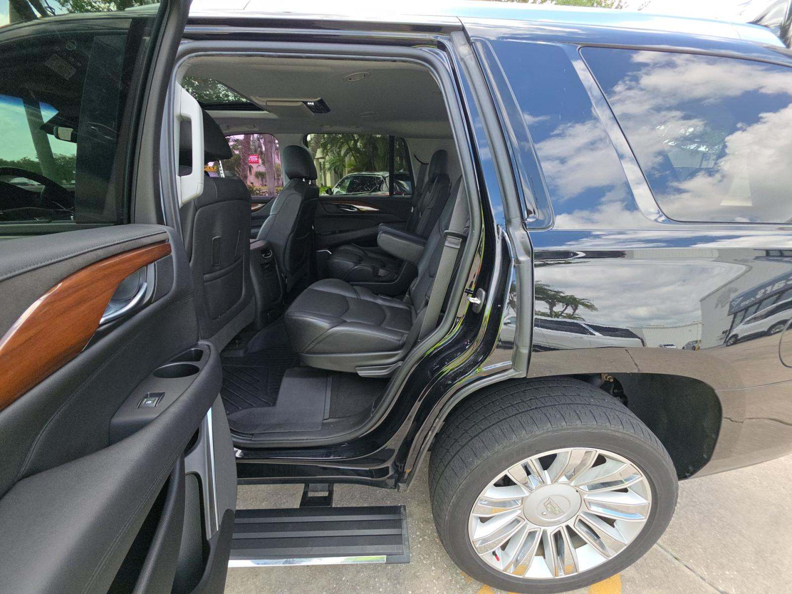 2019 Cadillac Escalade Premium Luxury AWD