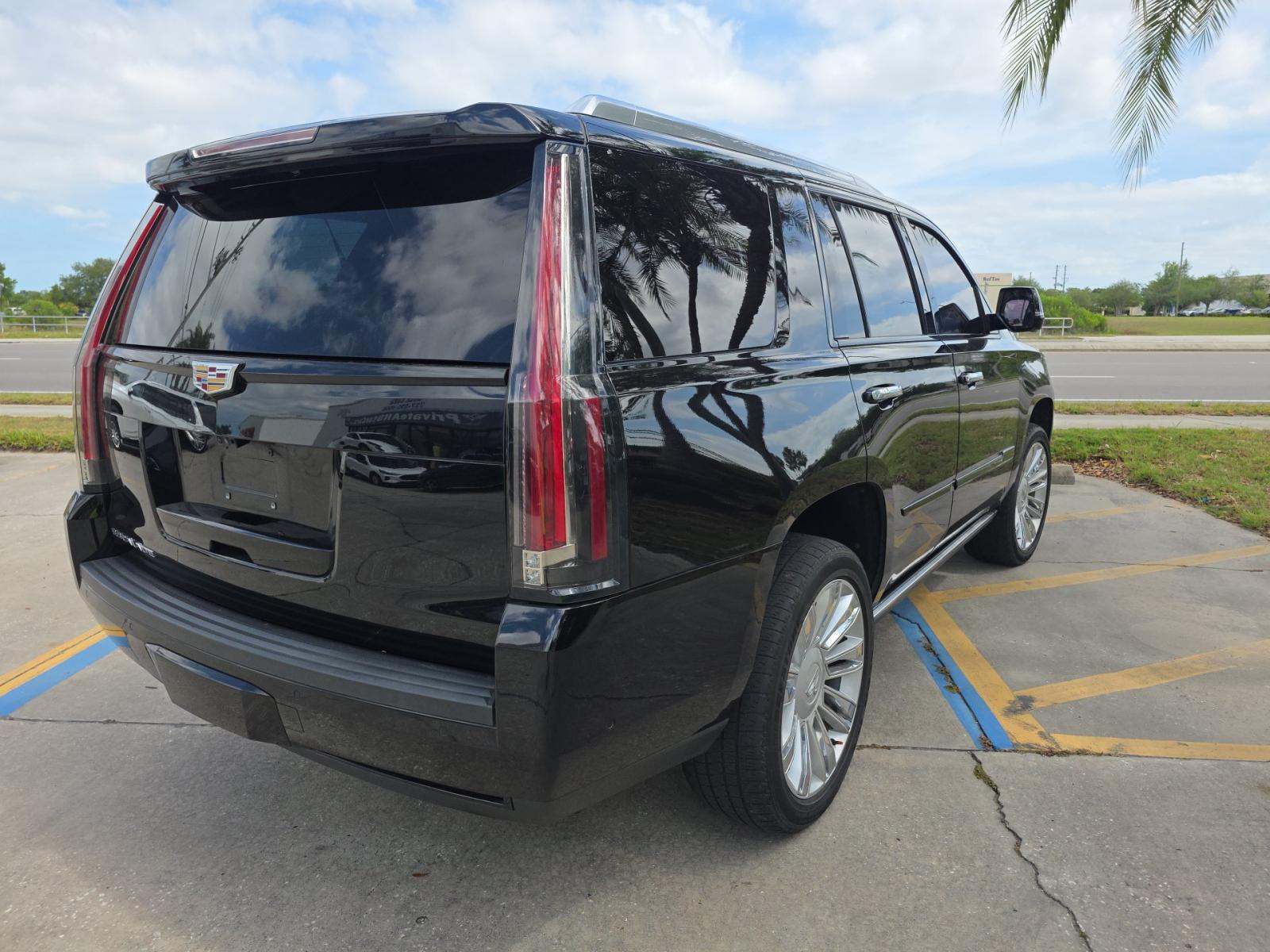 2019 Cadillac Escalade Premium Luxury AWD