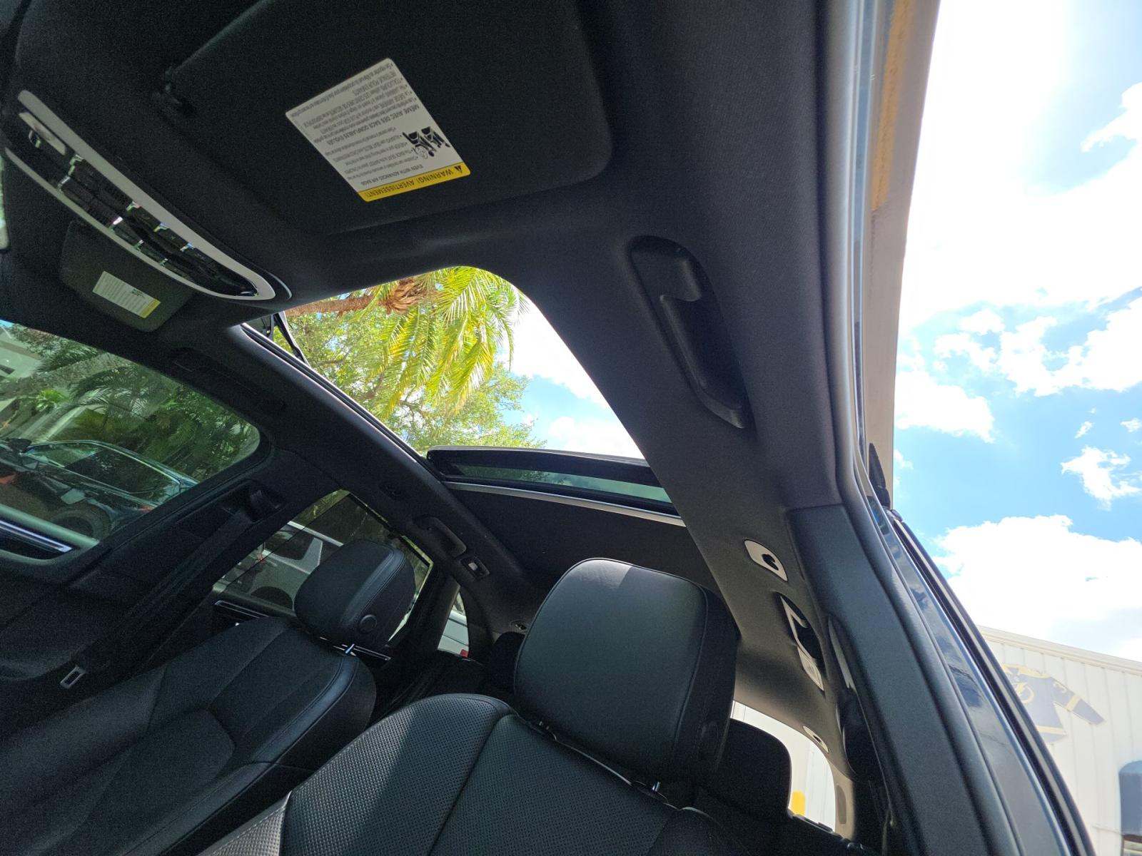 2022 Porsche Macan S AWD