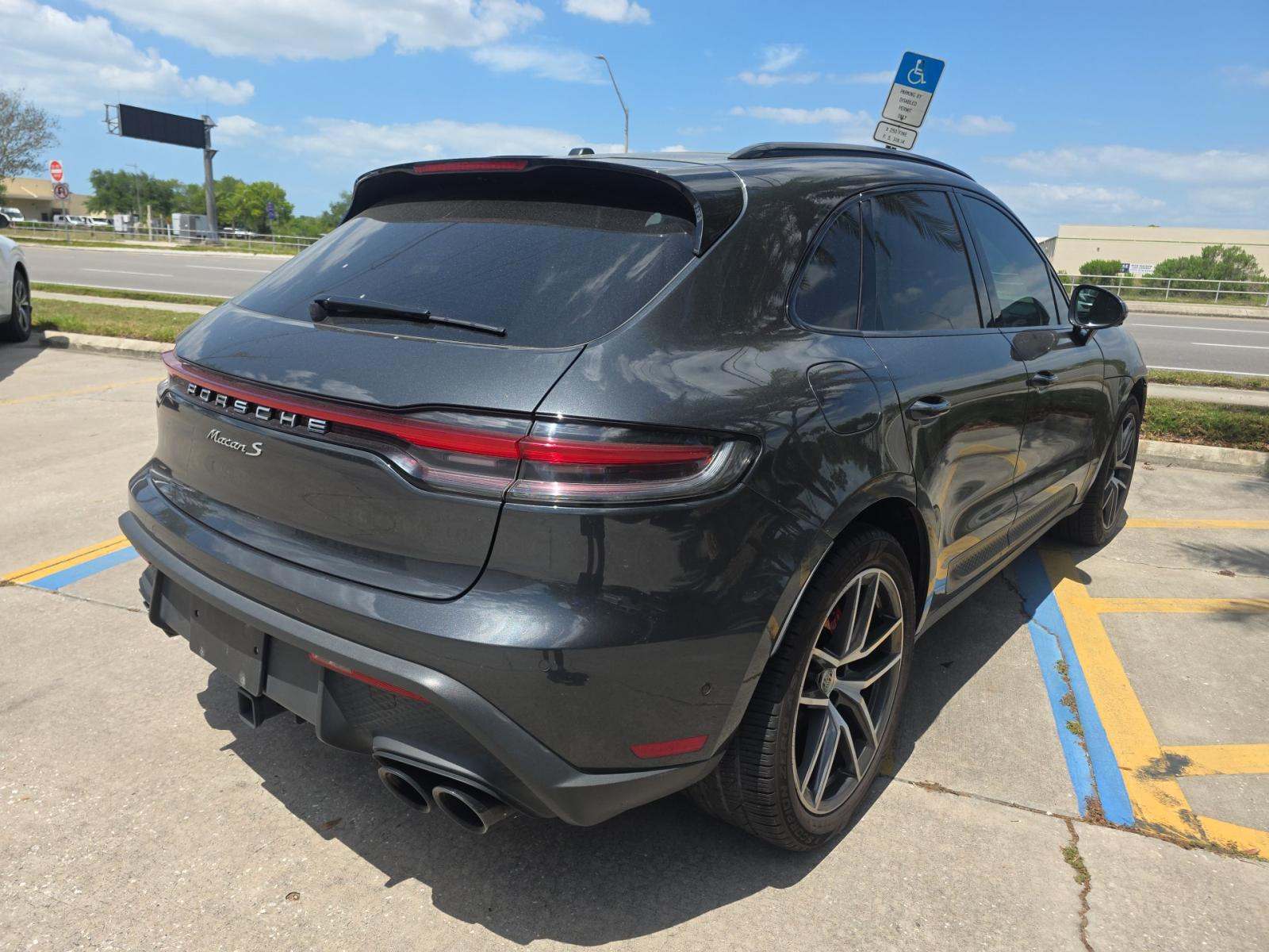 2022 Porsche Macan S AWD