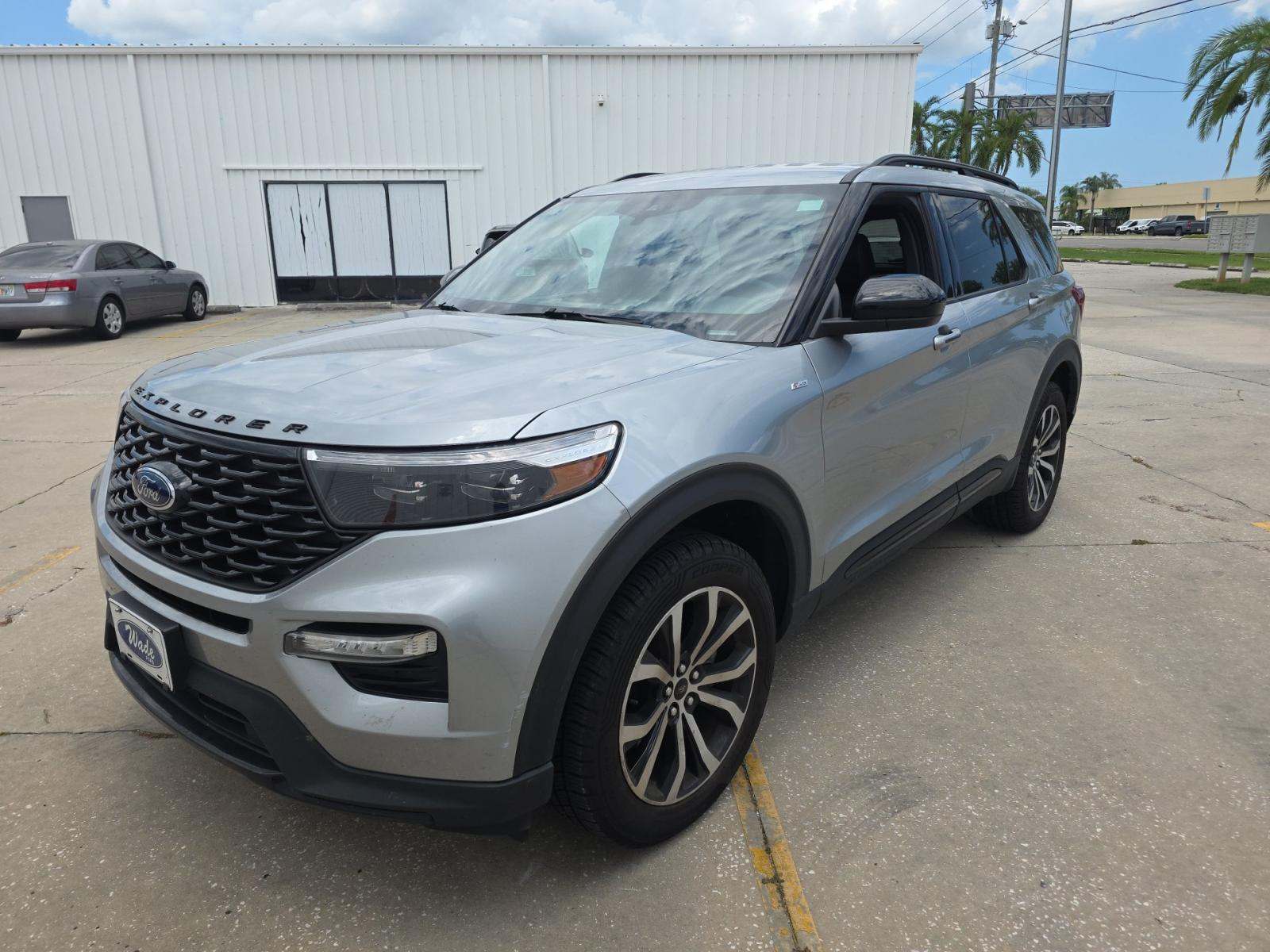 2023 Ford Explorer ST-Line AWD