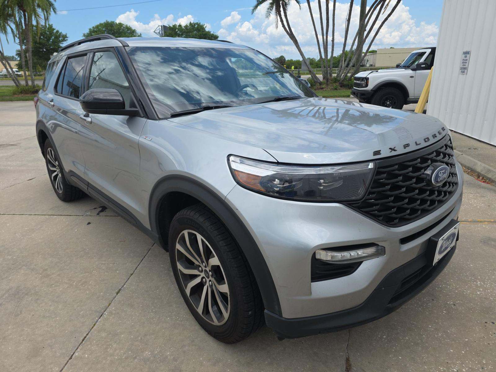 2023 Ford Explorer ST-Line AWD