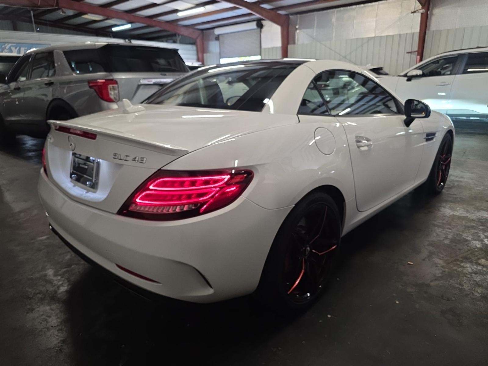 2017 Mercedes-Benz SLC AMG SLC 43 RWD