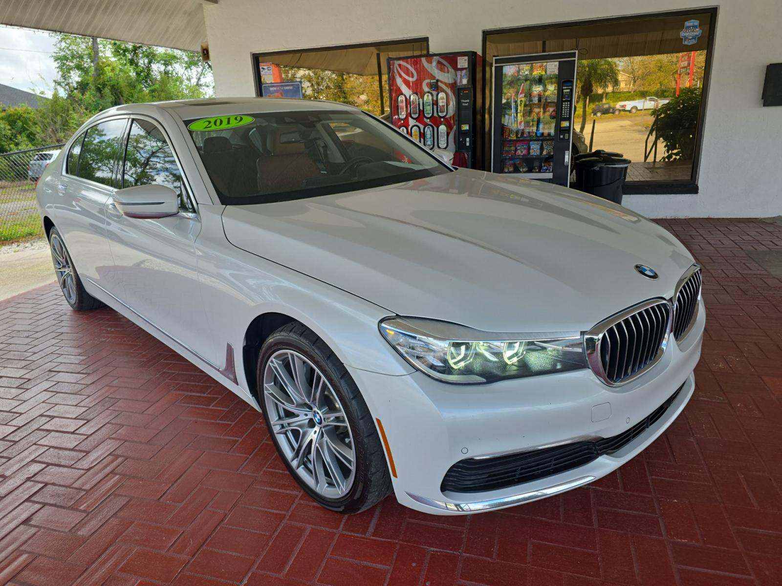 2019 BMW 7 Series 740i RWD