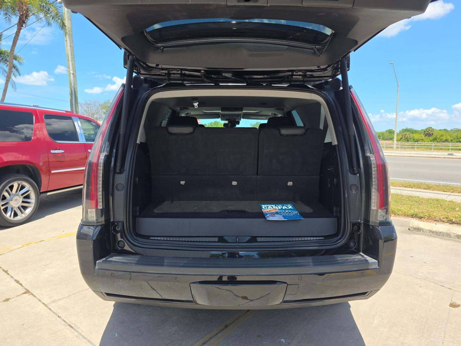 2020 Cadillac Escalade Luxury RWD
