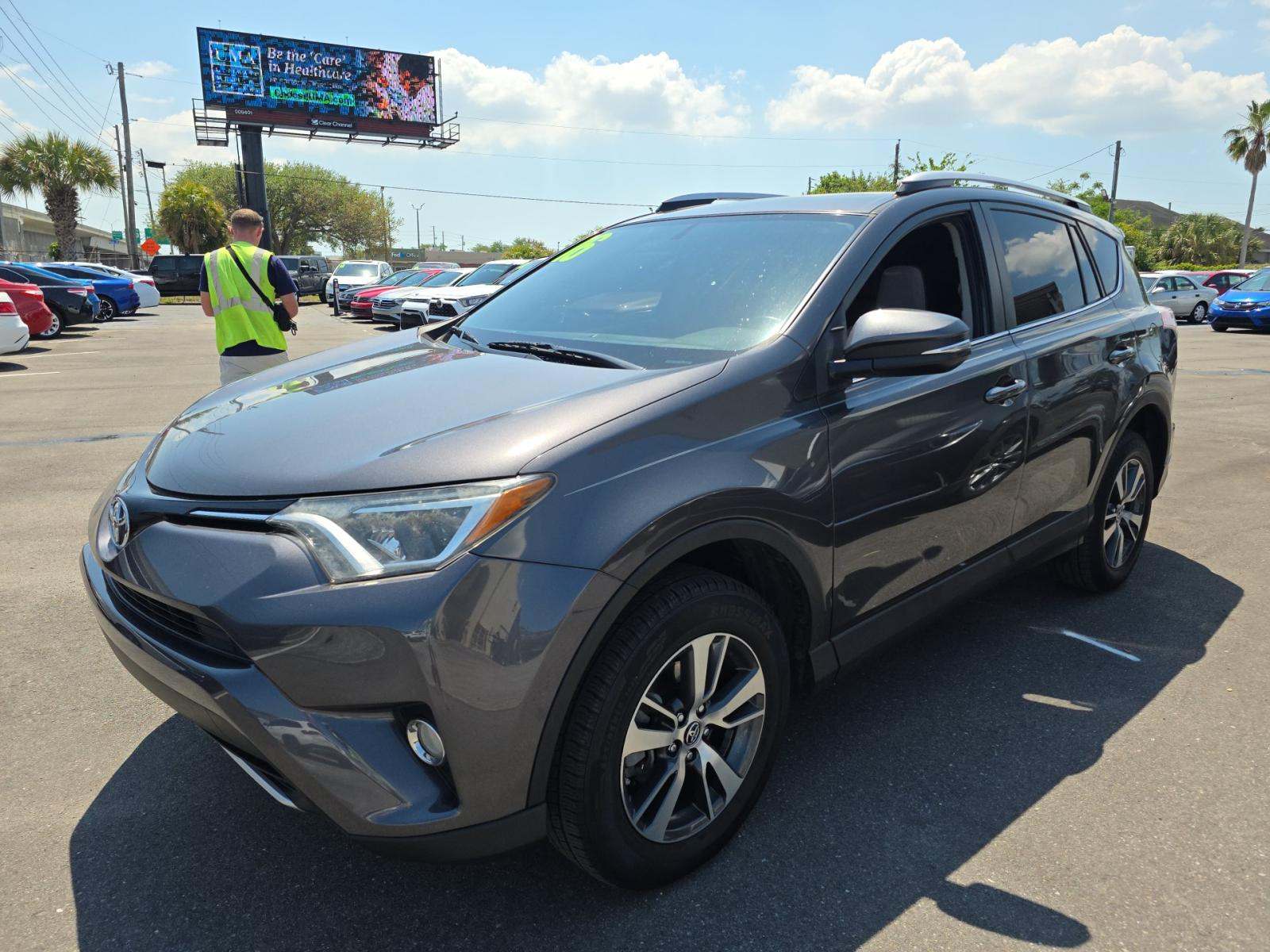 2016 Toyota RAV4 XLE FWD