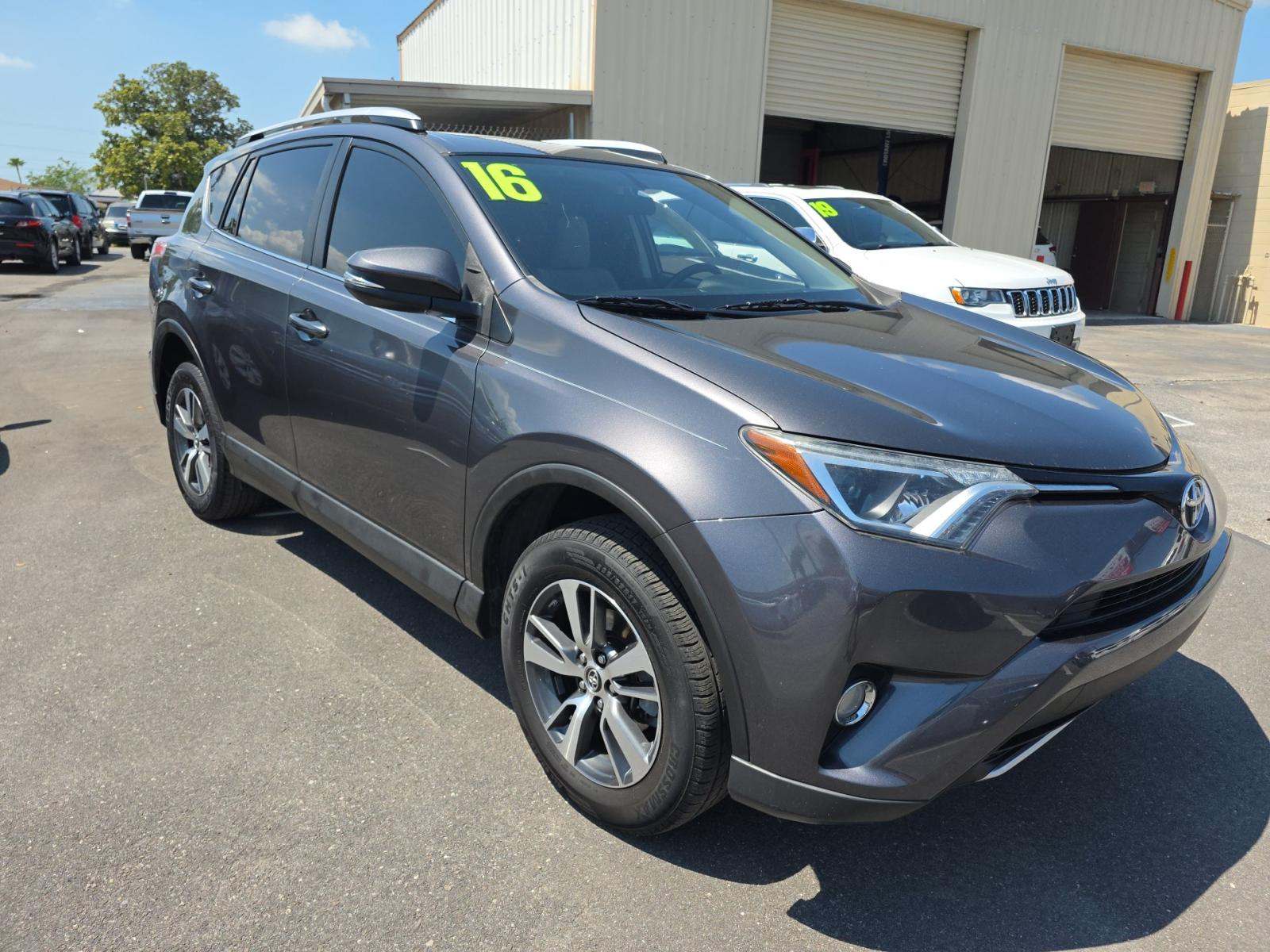 2016 Toyota RAV4 XLE FWD