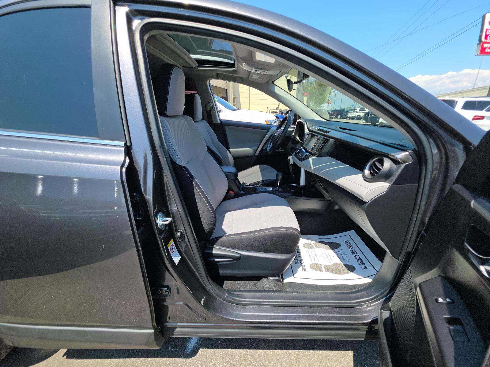 2016 Toyota RAV4 XLE FWD