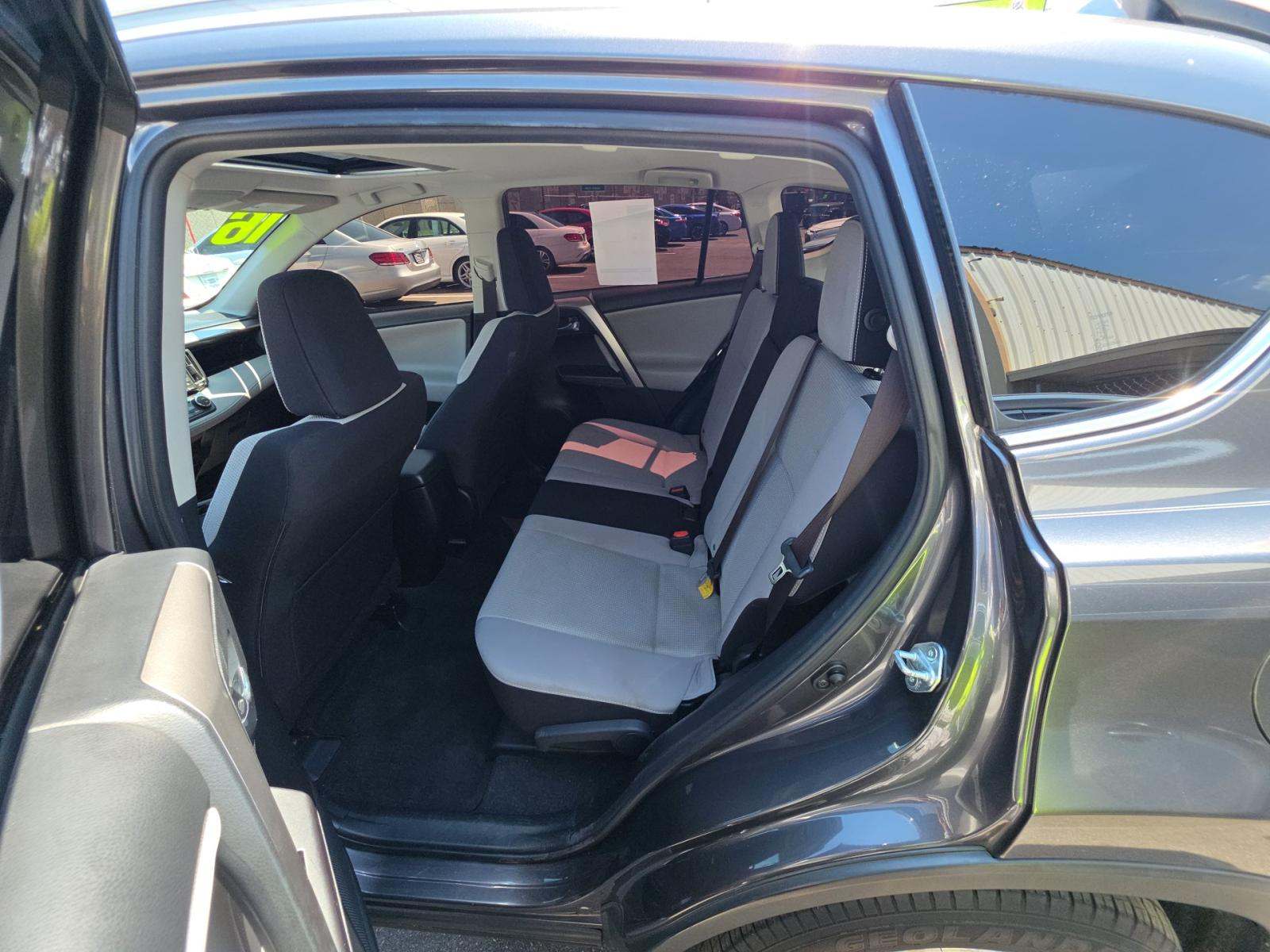 2016 Toyota RAV4 XLE FWD