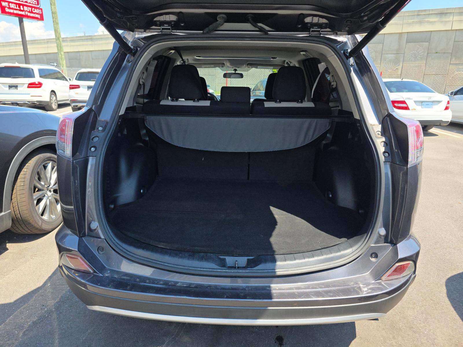 2016 Toyota RAV4 XLE FWD