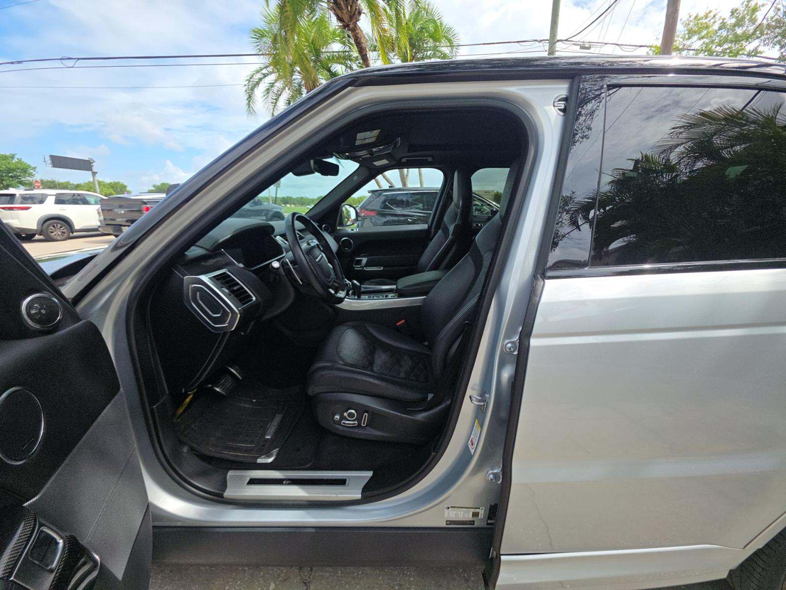 2021 Land Rover Range Rover Sport SVR Carbon Edition AWD