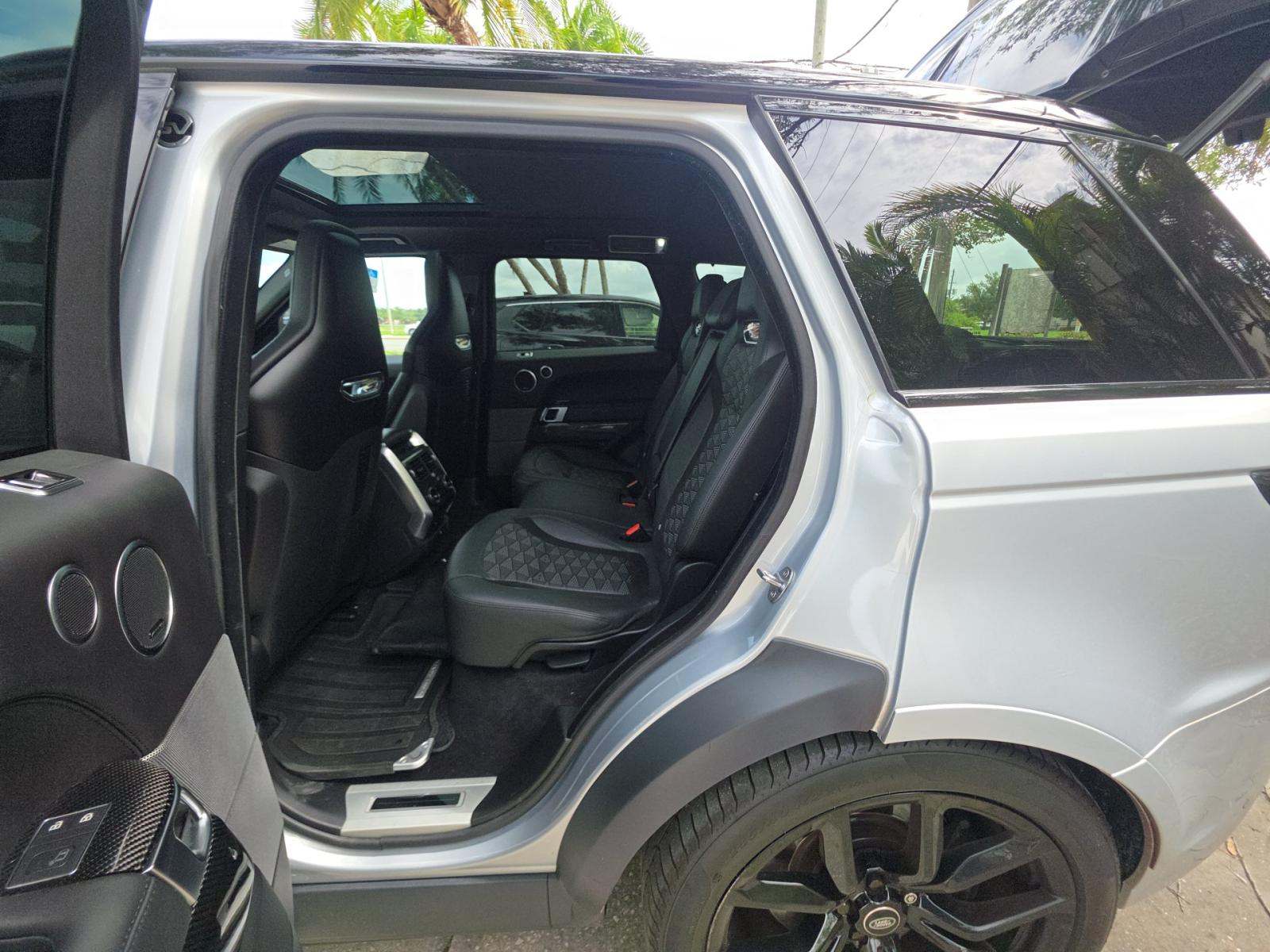 2021 Land Rover Range Rover Sport SVR Carbon Edition AWD