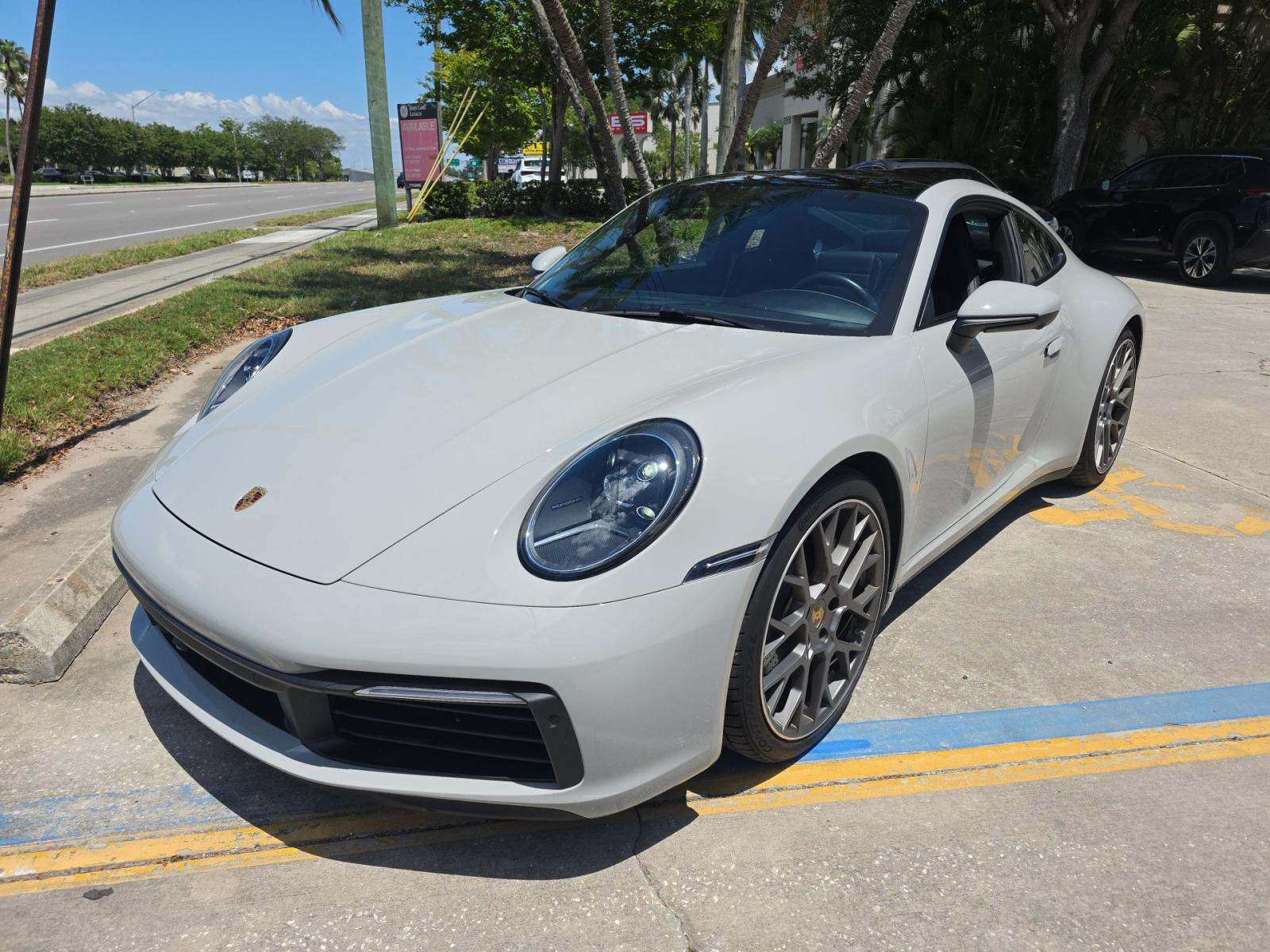2022 Porsche 911 Carrera RWD