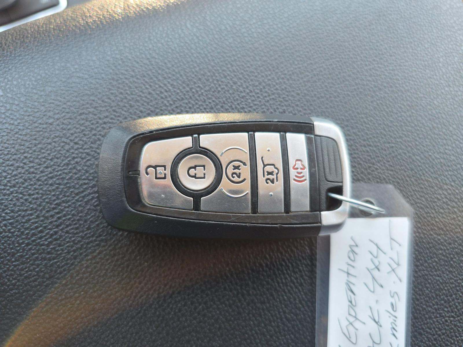 FORD EXPEDITION - 8